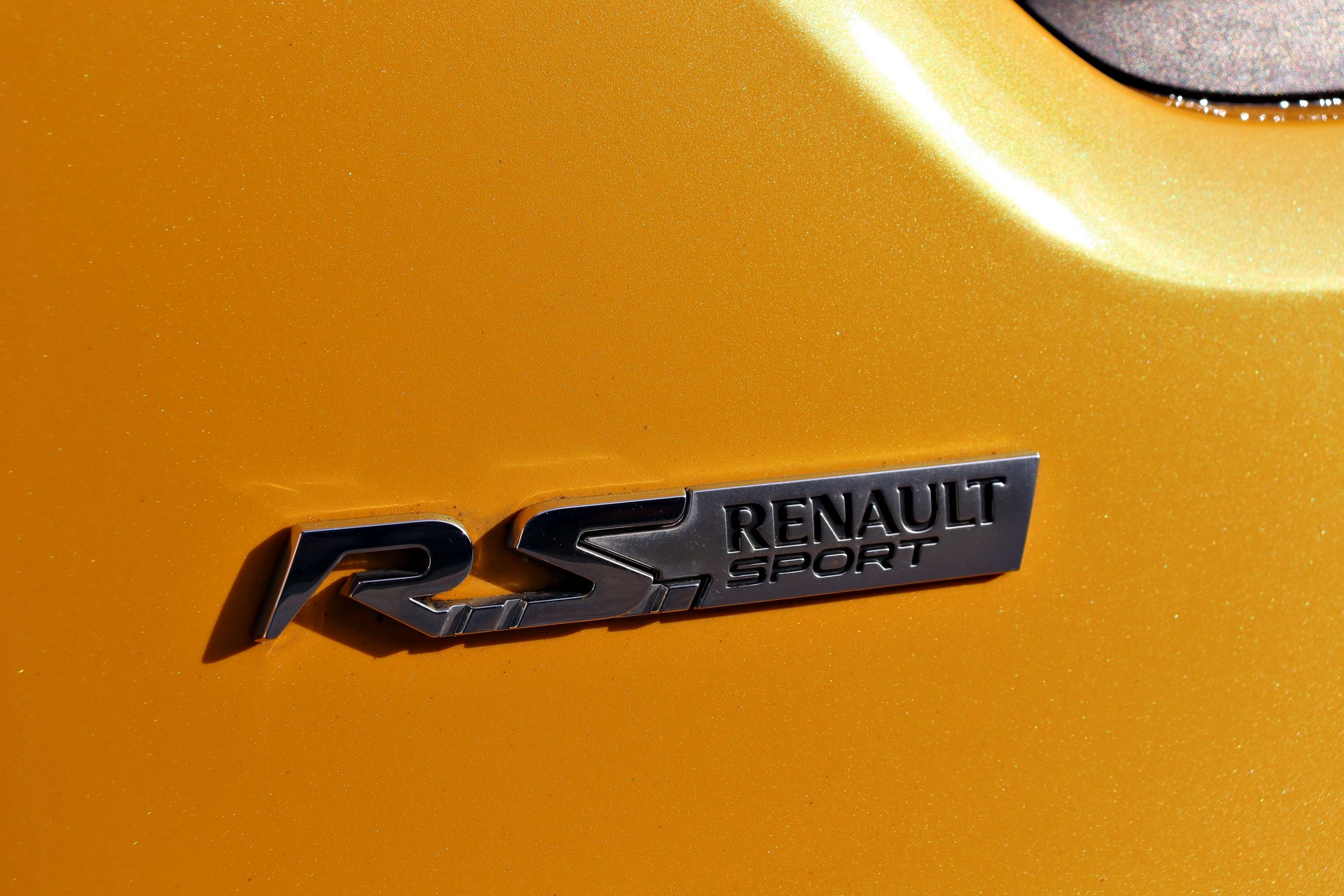 RENAULT Clio 1.6 T RS 200 EDC-image-25