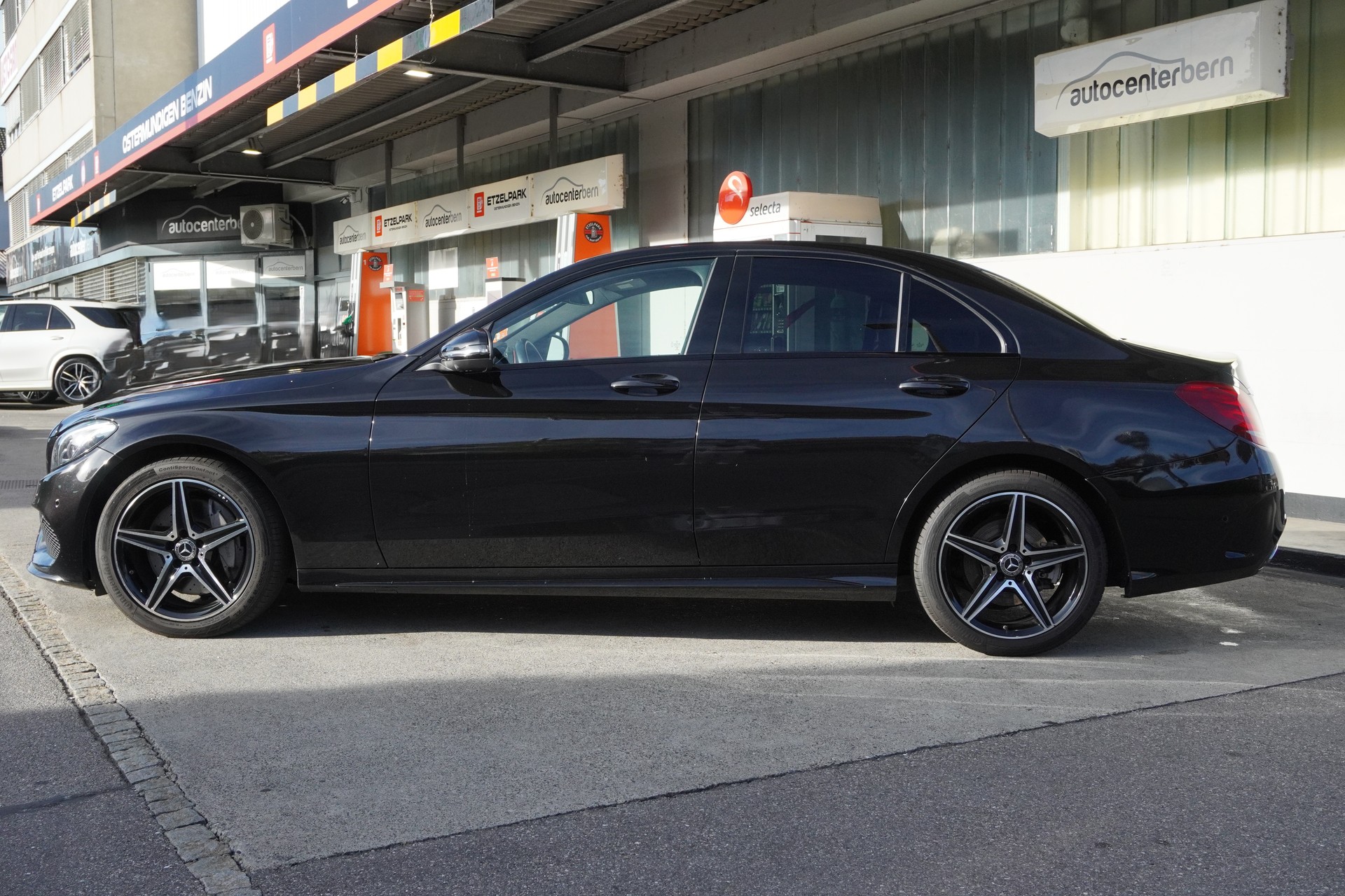 MERCEDES-BENZ C 250 BlueTEC AMG Line 4Matic 9G-Tronic-image-7