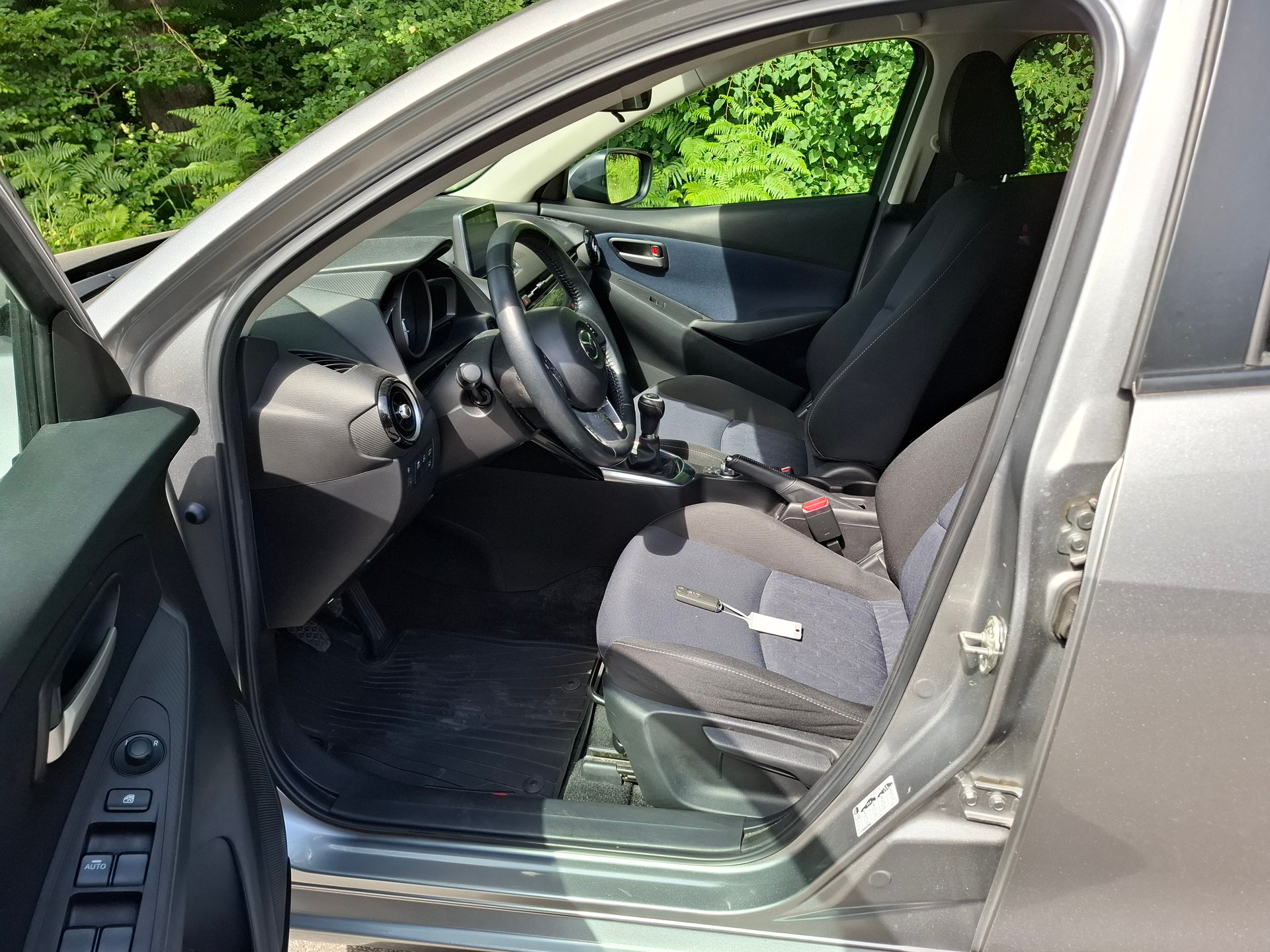 MAZDA 2 1.5 CD 16V Skyactiv-D Revolution-image-10