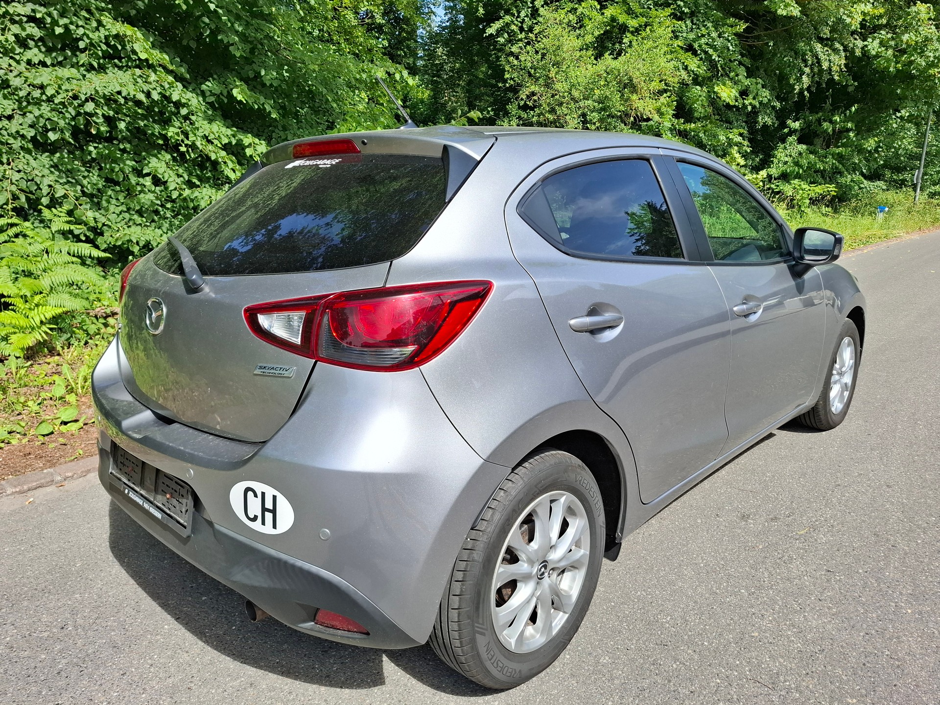MAZDA 2 1.5 CD 16V Skyactiv-D Revolution-image-2