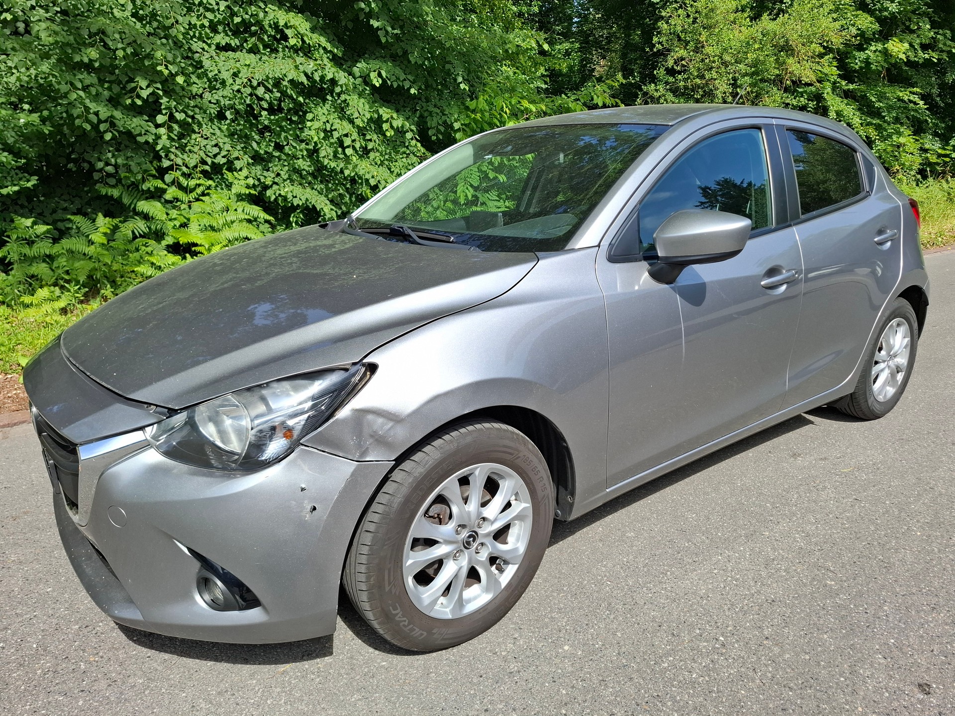 MAZDA 2 1.5 CD 16V Skyactiv-D Revolution-image-5