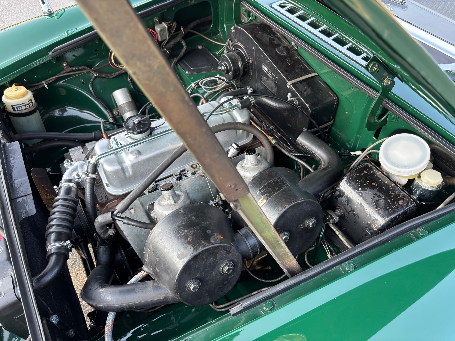 MG MGB-image-16