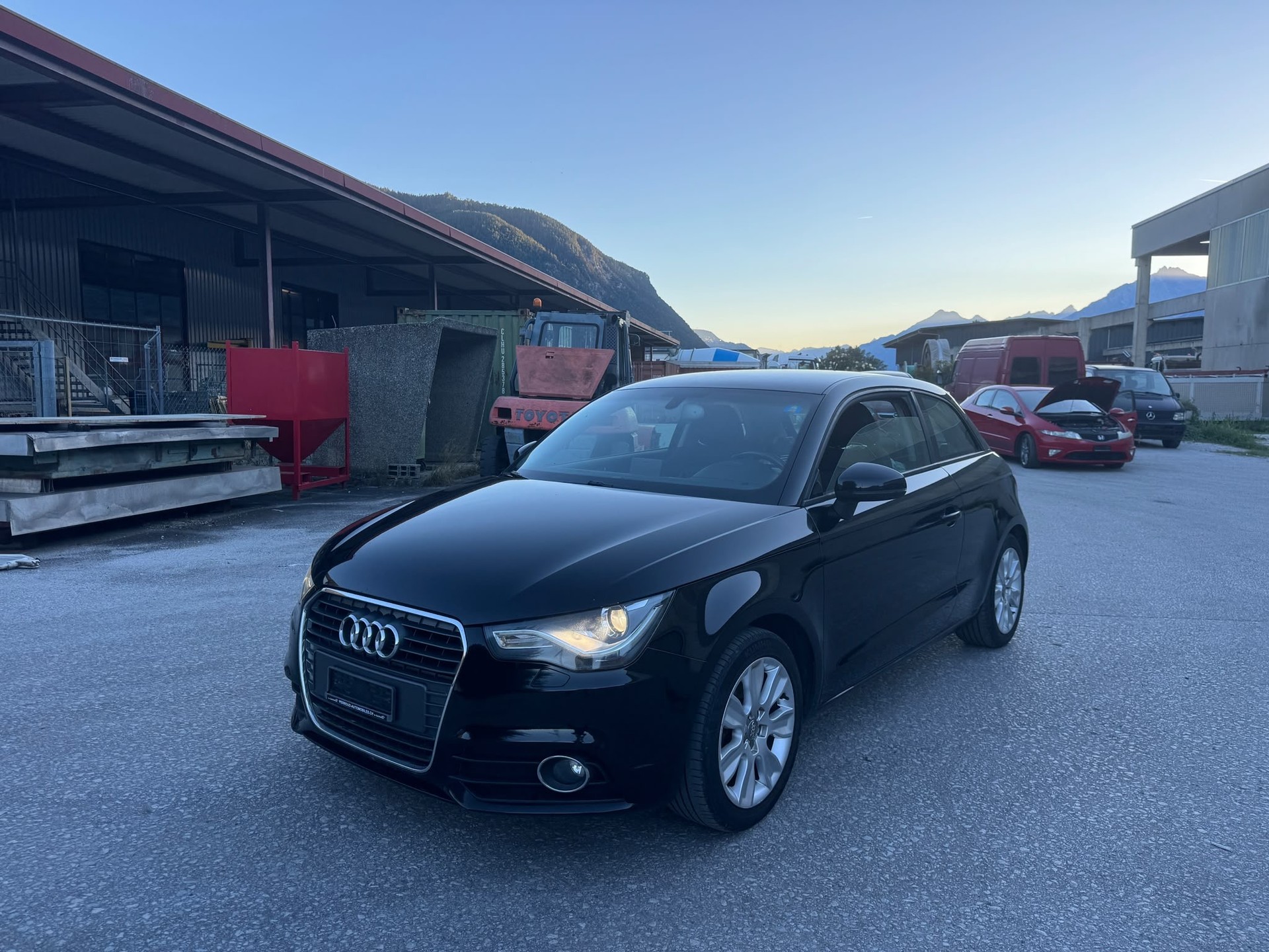 AUDI A1 1.4 TFSI Attraction S-tronic-image-1