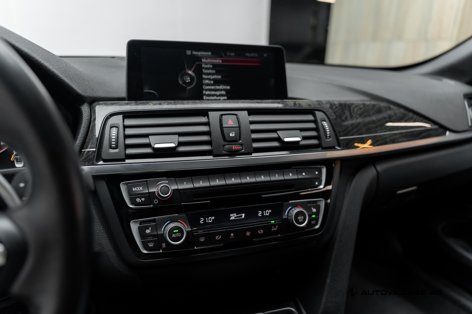 BMW 435i Cabriolet xDrive M Sport Steptronic-image-11