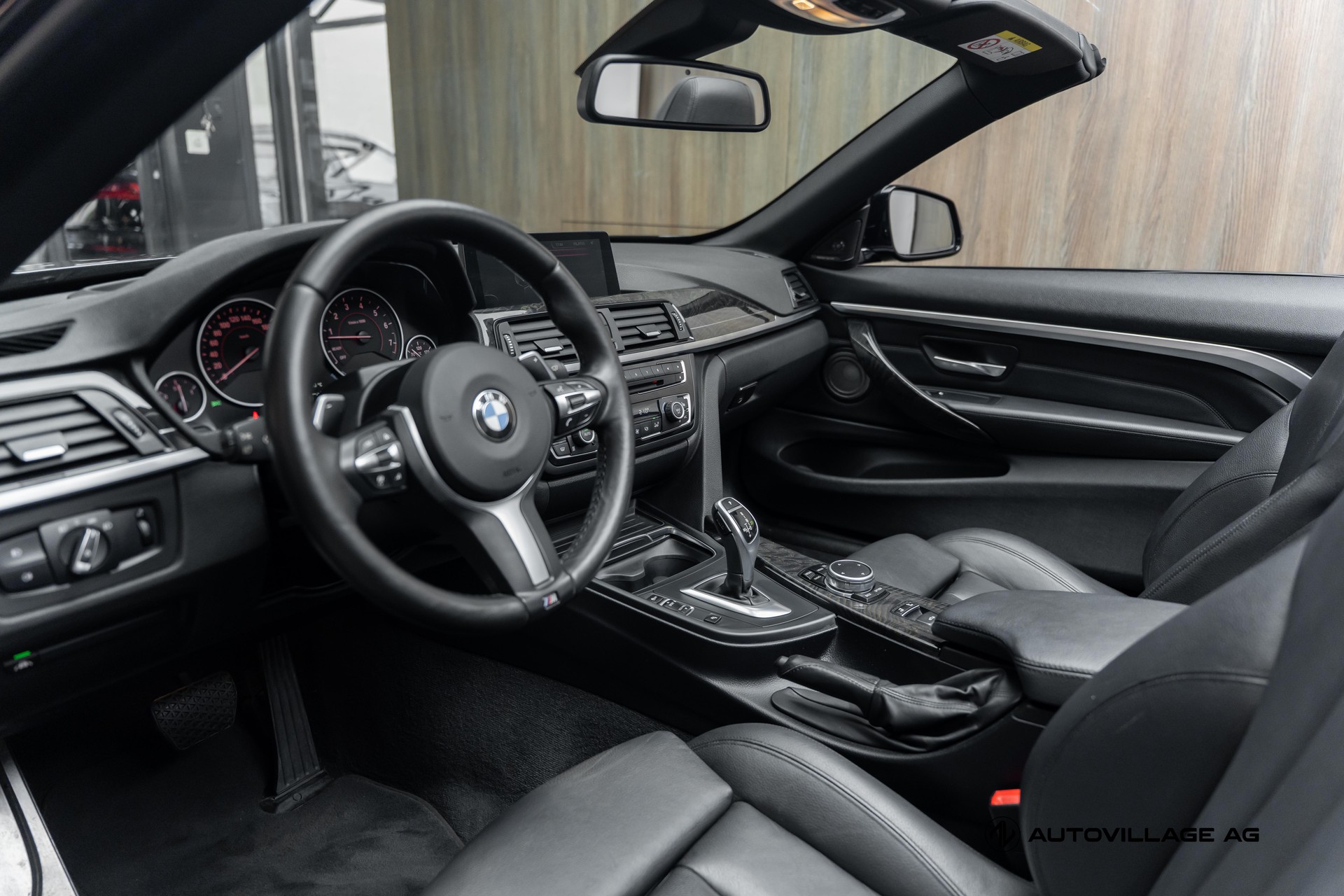 BMW 435i Cabriolet xDrive M Sport Steptronic-image-4