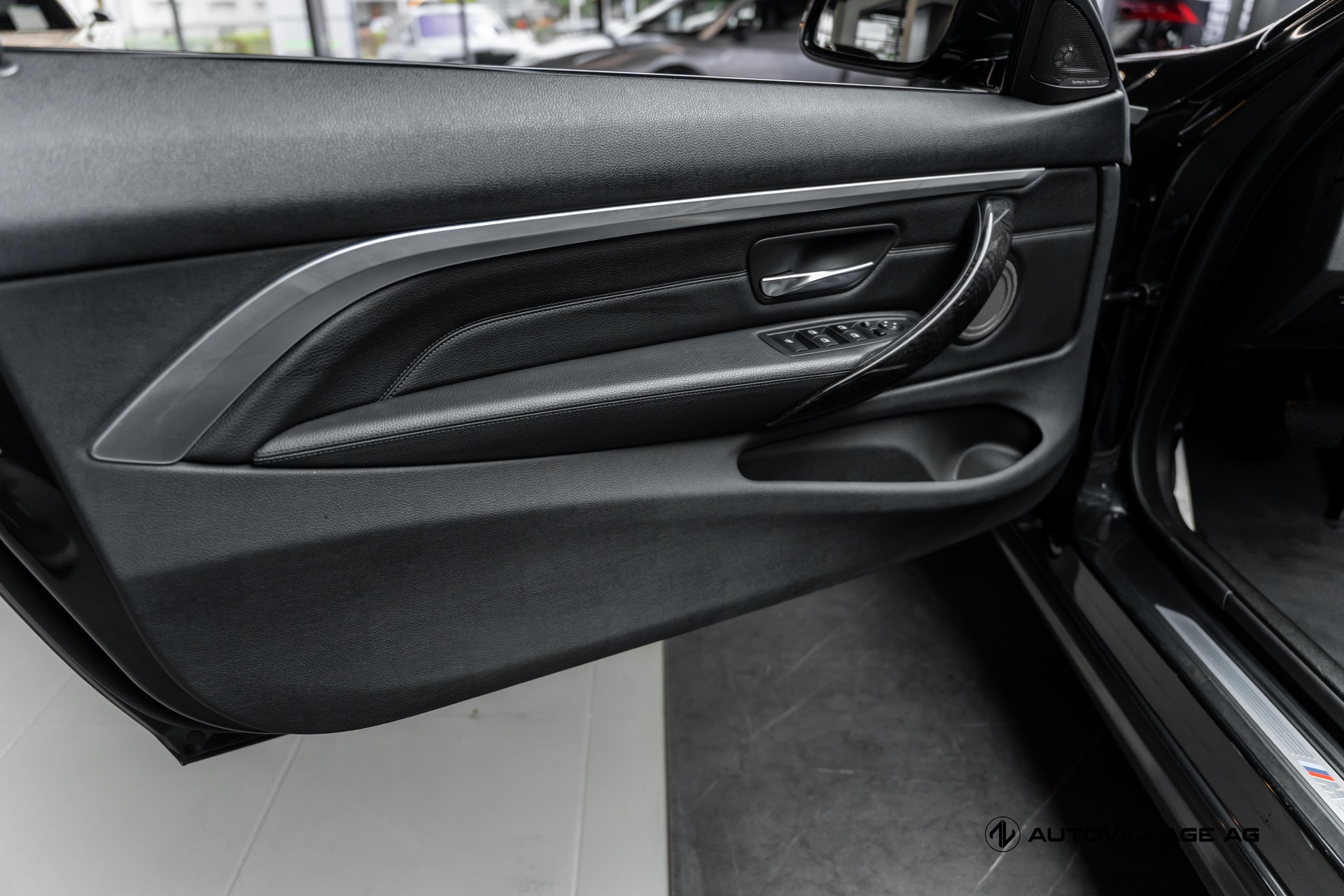 BMW 435i Cabriolet xDrive M Sport Steptronic-image-21