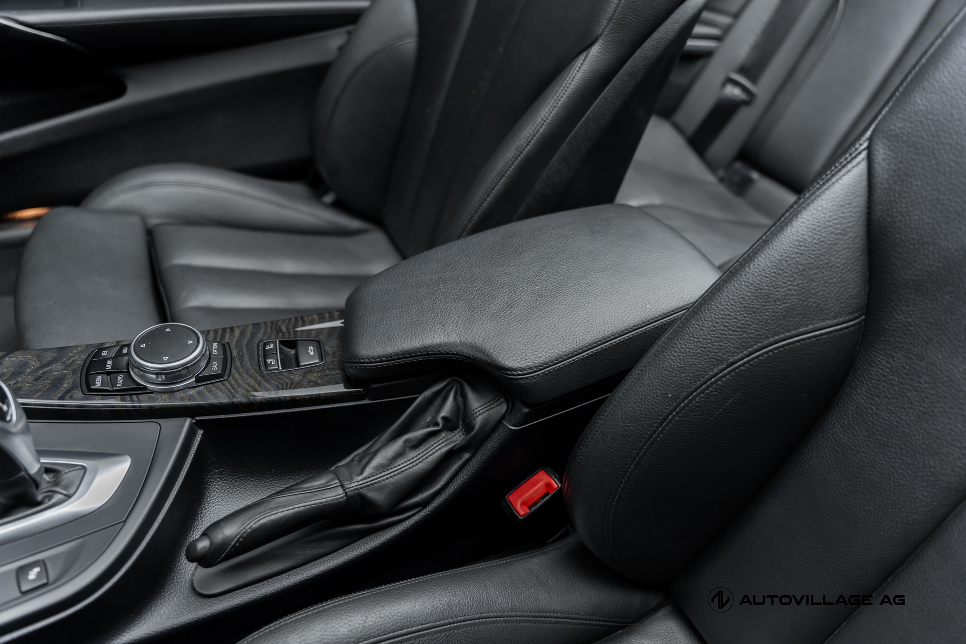 BMW 435i Cabriolet xDrive M Sport Steptronic-image-16