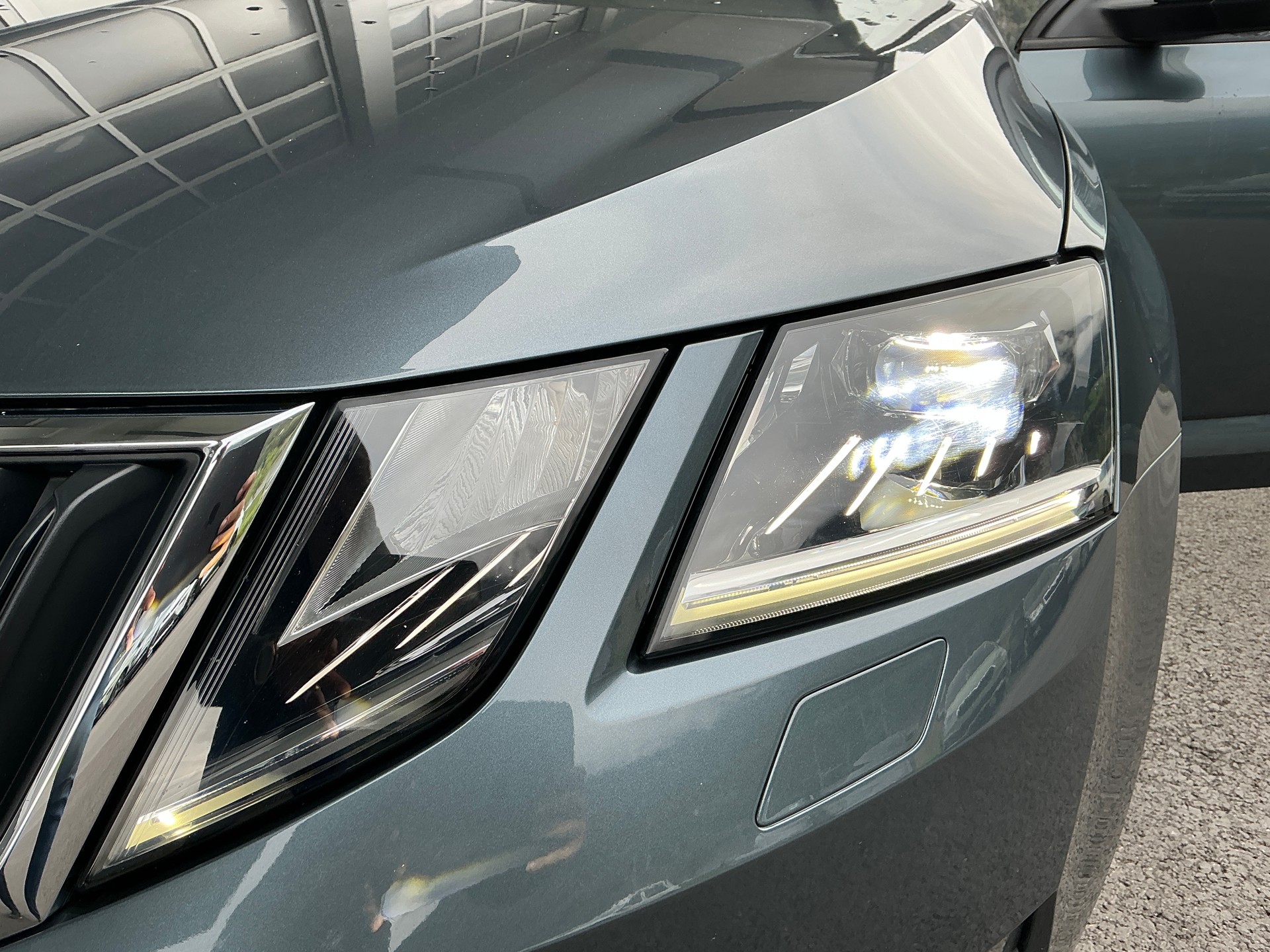 SKODA Octavia Combi 1.6 TDI 115 Clever 4x4-image-4