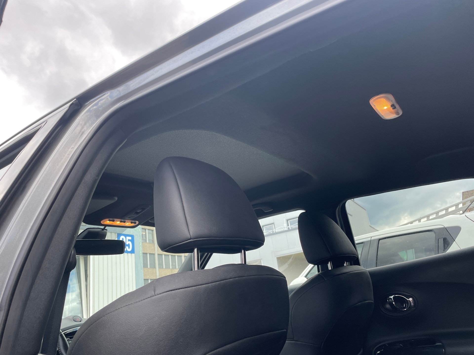 NISSAN Juke 1.6 DIG-T N-Connecta 4x4 Xtronic M-CVT-image-9