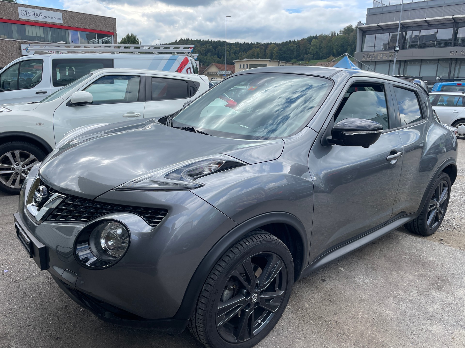 NISSAN Juke 1.6 DIG-T N-Connecta 4x4 Xtronic M-CVT-image-1