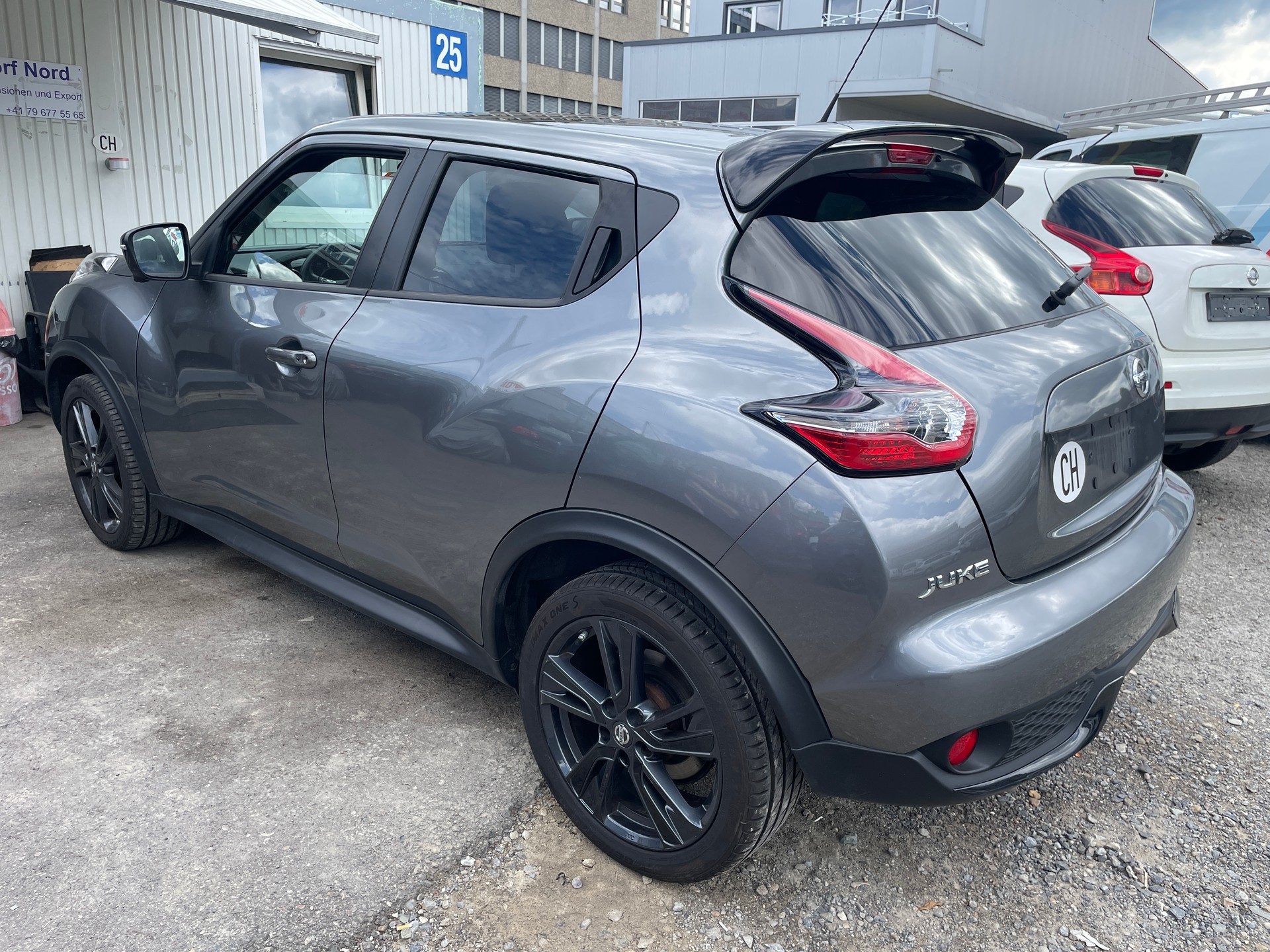 NISSAN Juke 1.6 DIG-T N-Connecta 4x4 Xtronic M-CVT-image-4