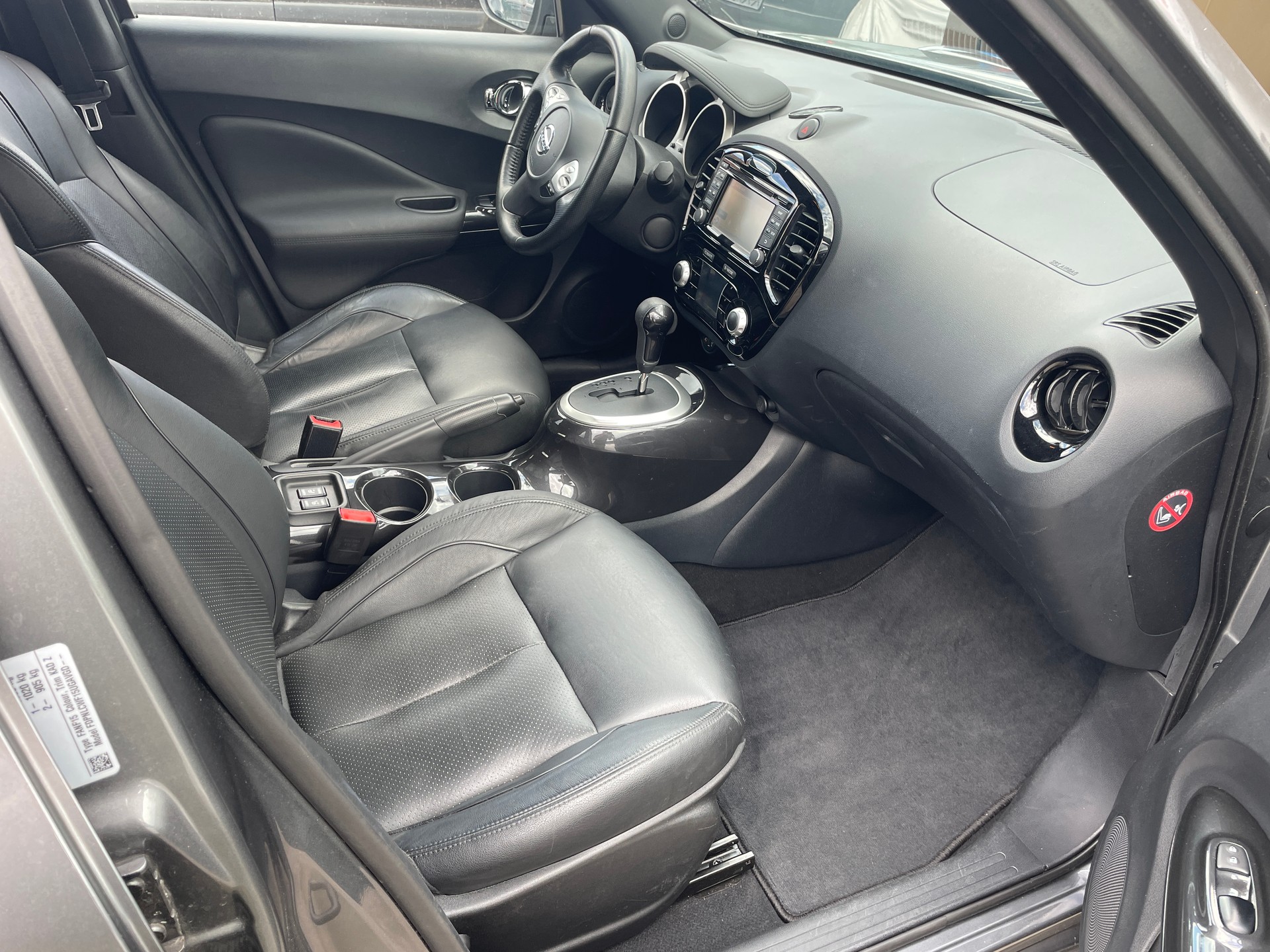 NISSAN Juke 1.6 DIG-T N-Connecta 4x4 Xtronic M-CVT-image-6