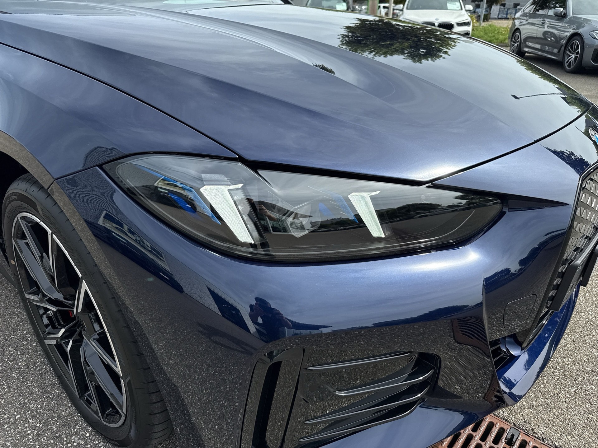 BMW i4 xDrive 40 M Sport Pro-image-17