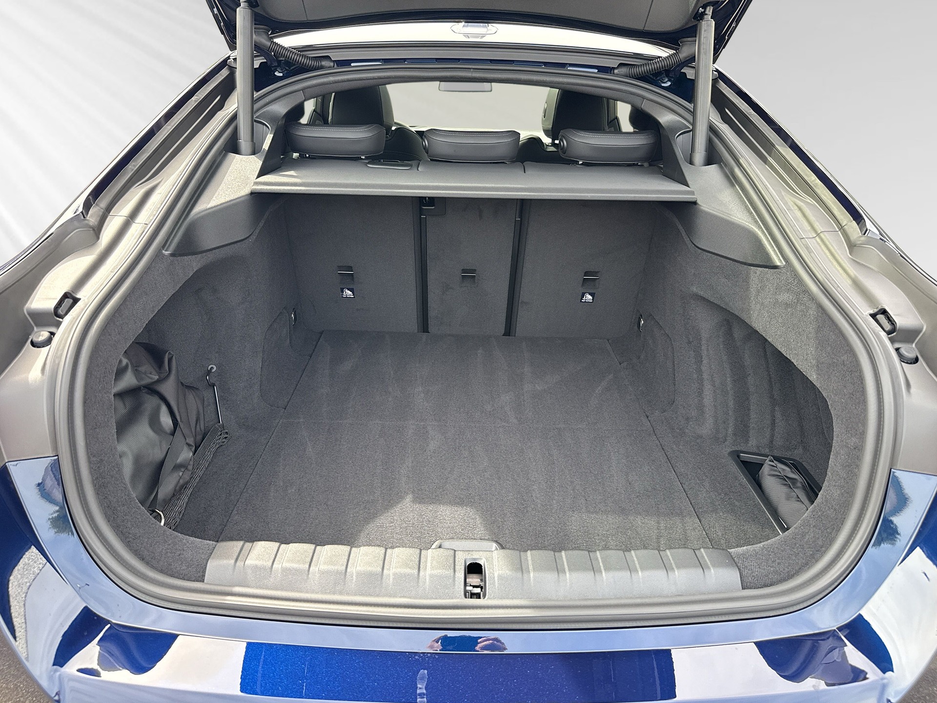 BMW i4 xDrive 40 M Sport Pro-image-7