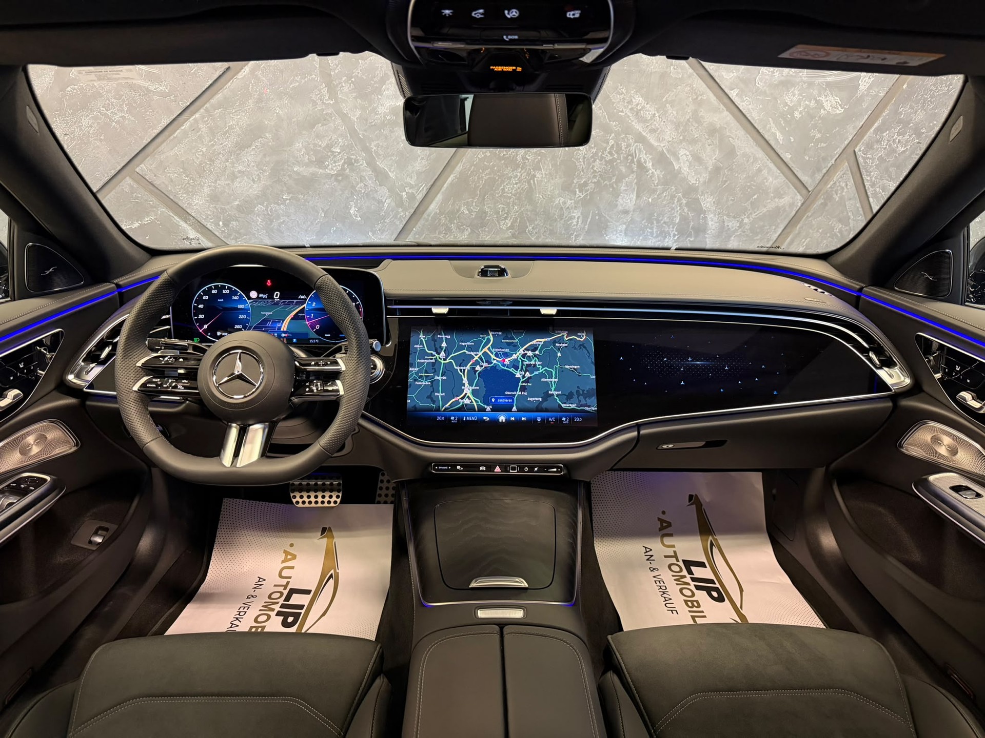 MERCEDES-BENZ E 200 9G-Tronic 4Matic-image-9