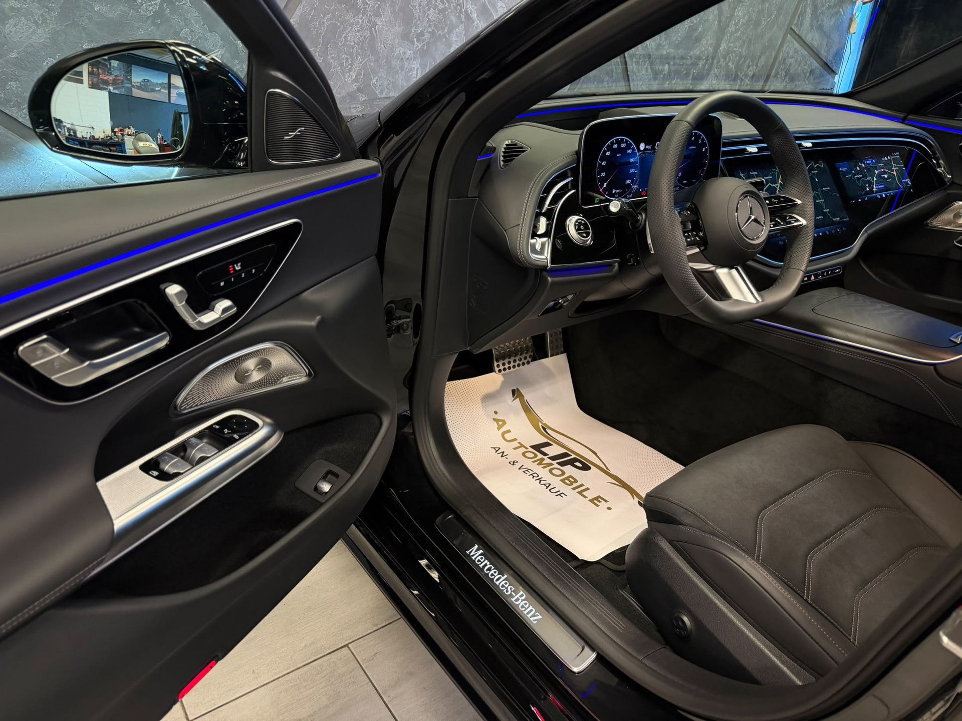 MERCEDES-BENZ E 200 9G-Tronic 4Matic-image-14