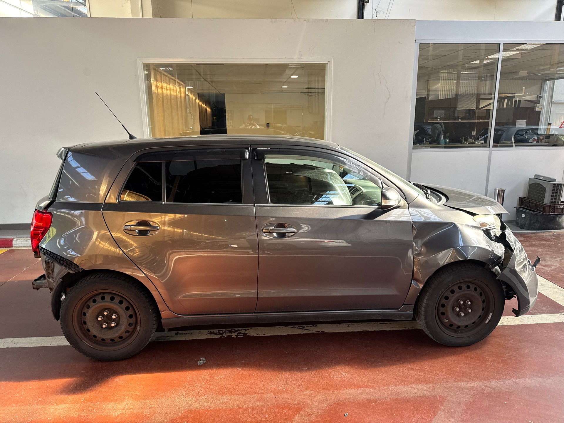 TOYOTA UrbanCruiser 1.33 Dual VVT-i Linea Luna-image-7
