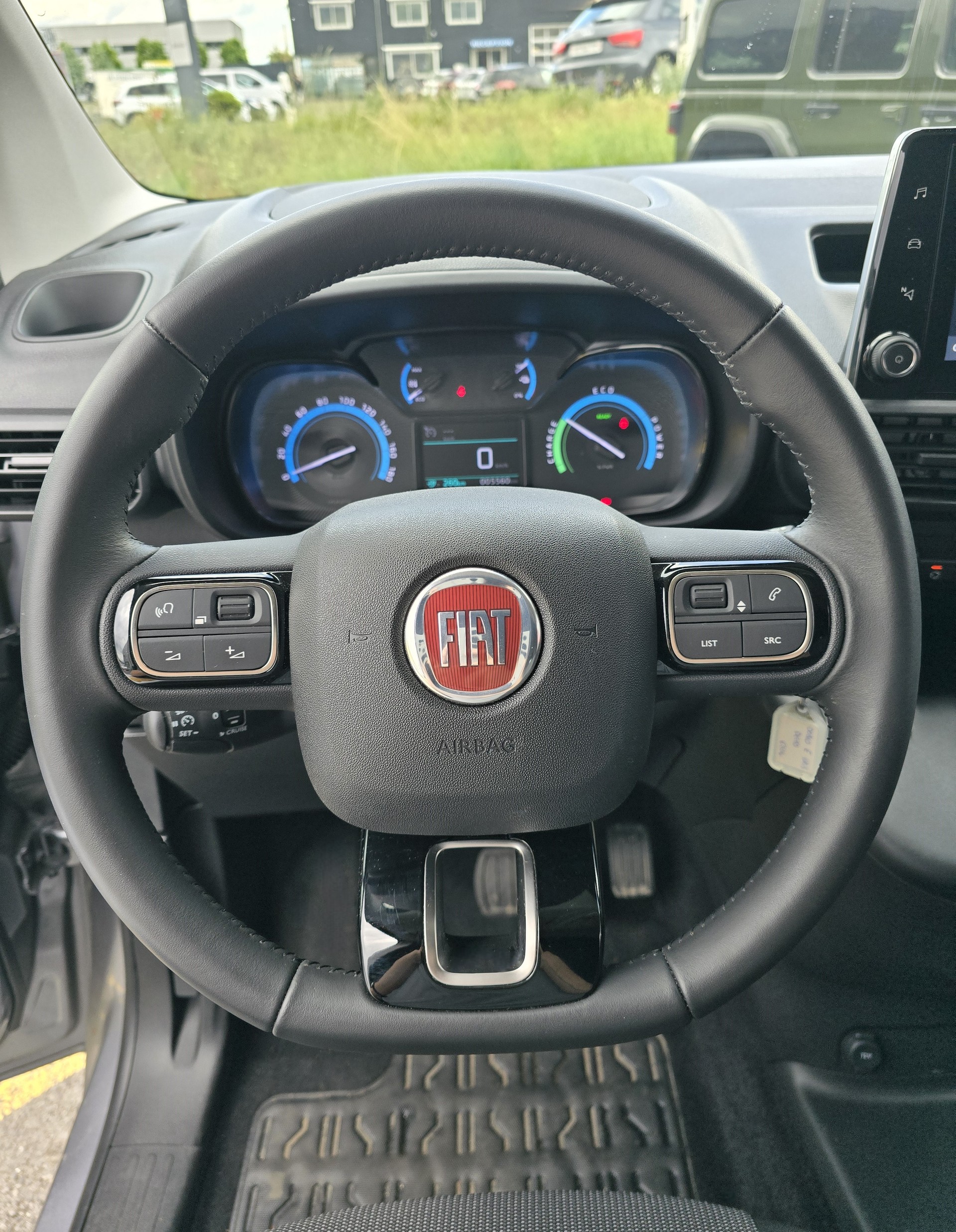 FIAT E-Doblo L1 50kWh 800kg Launch Edition-image-14