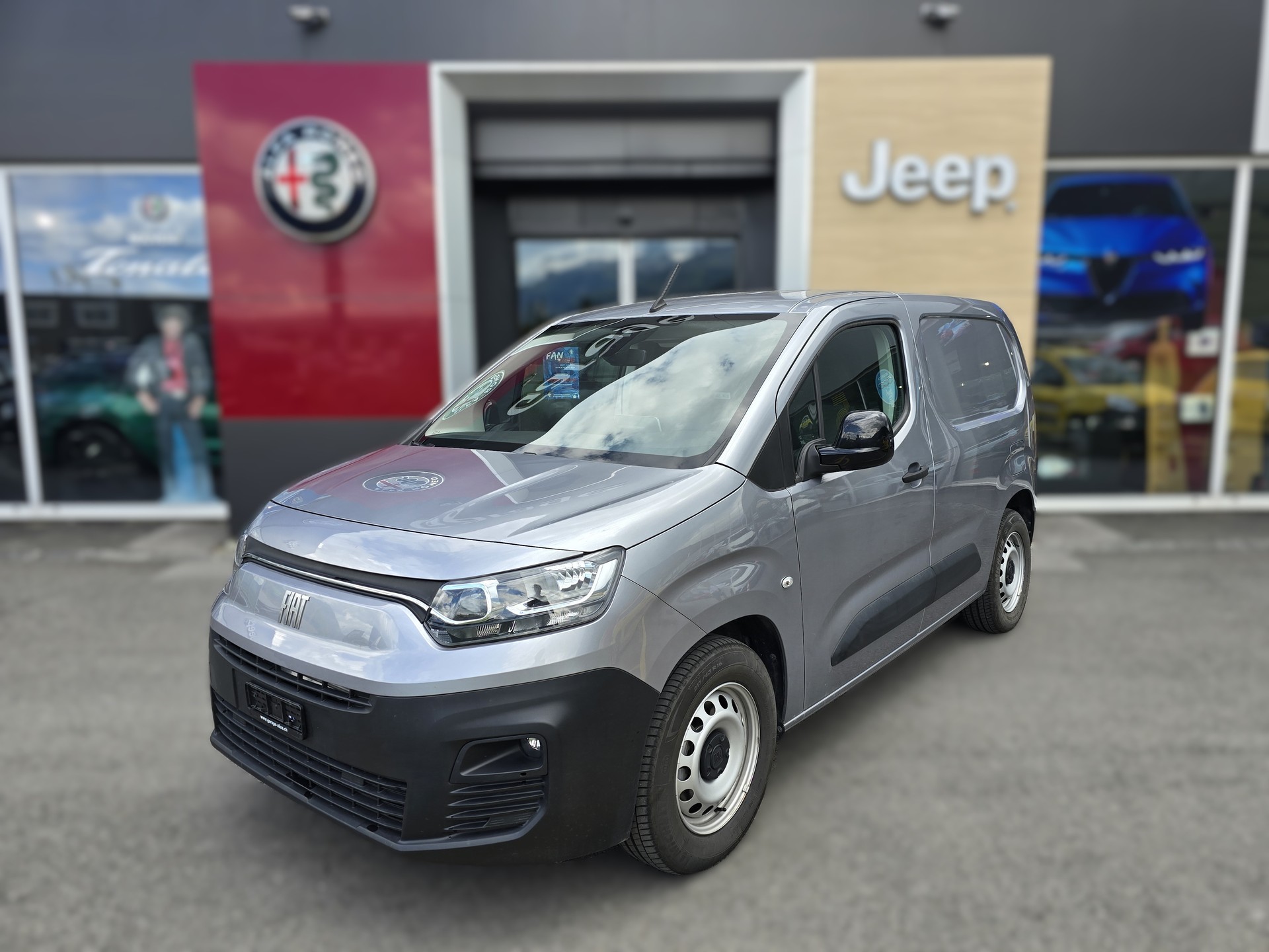 FIAT E-Doblo L1 50kWh 800kg Launch Edition-image-1