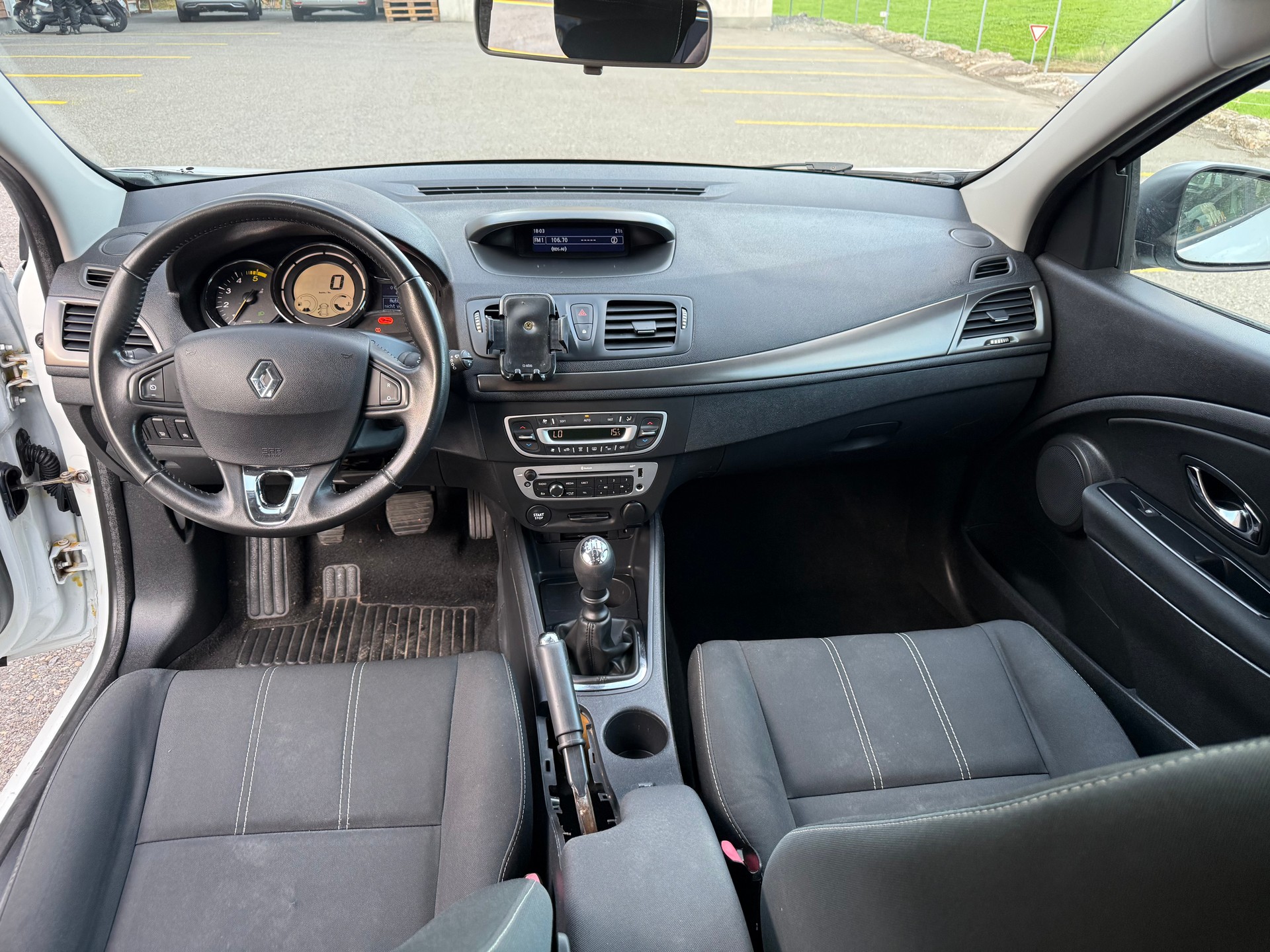 RENAULT Mégane Grandtour 1.5 dCi Bose-image-7