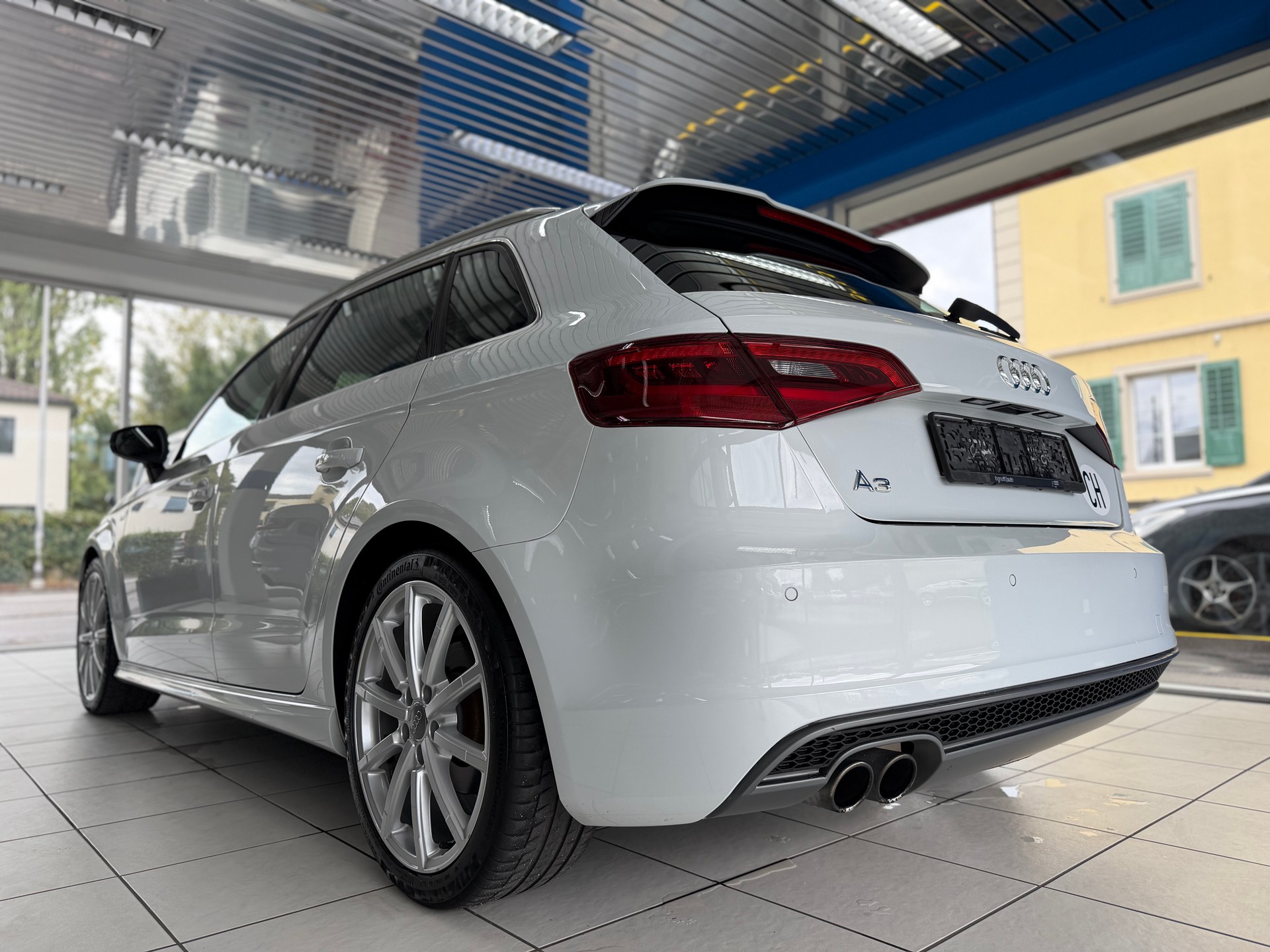 AUDI A3 Sportback 1.4 TFSI Ambition S-tronic S-LINE-image-7