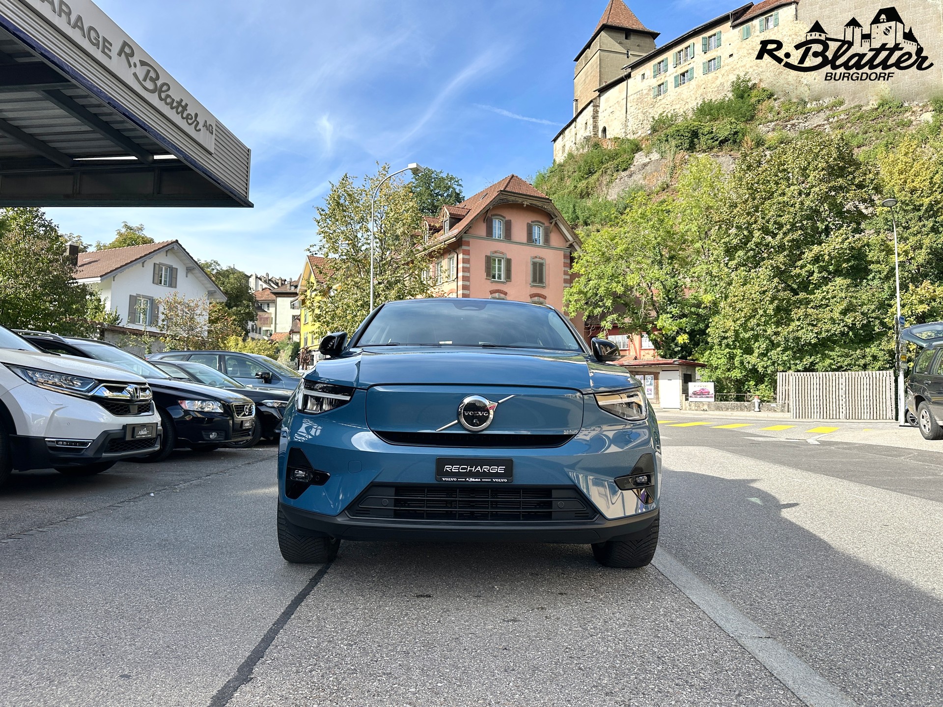 VOLVO XC40 Recharge P8 Twin AWD Pure Electric Ultimate-image-1