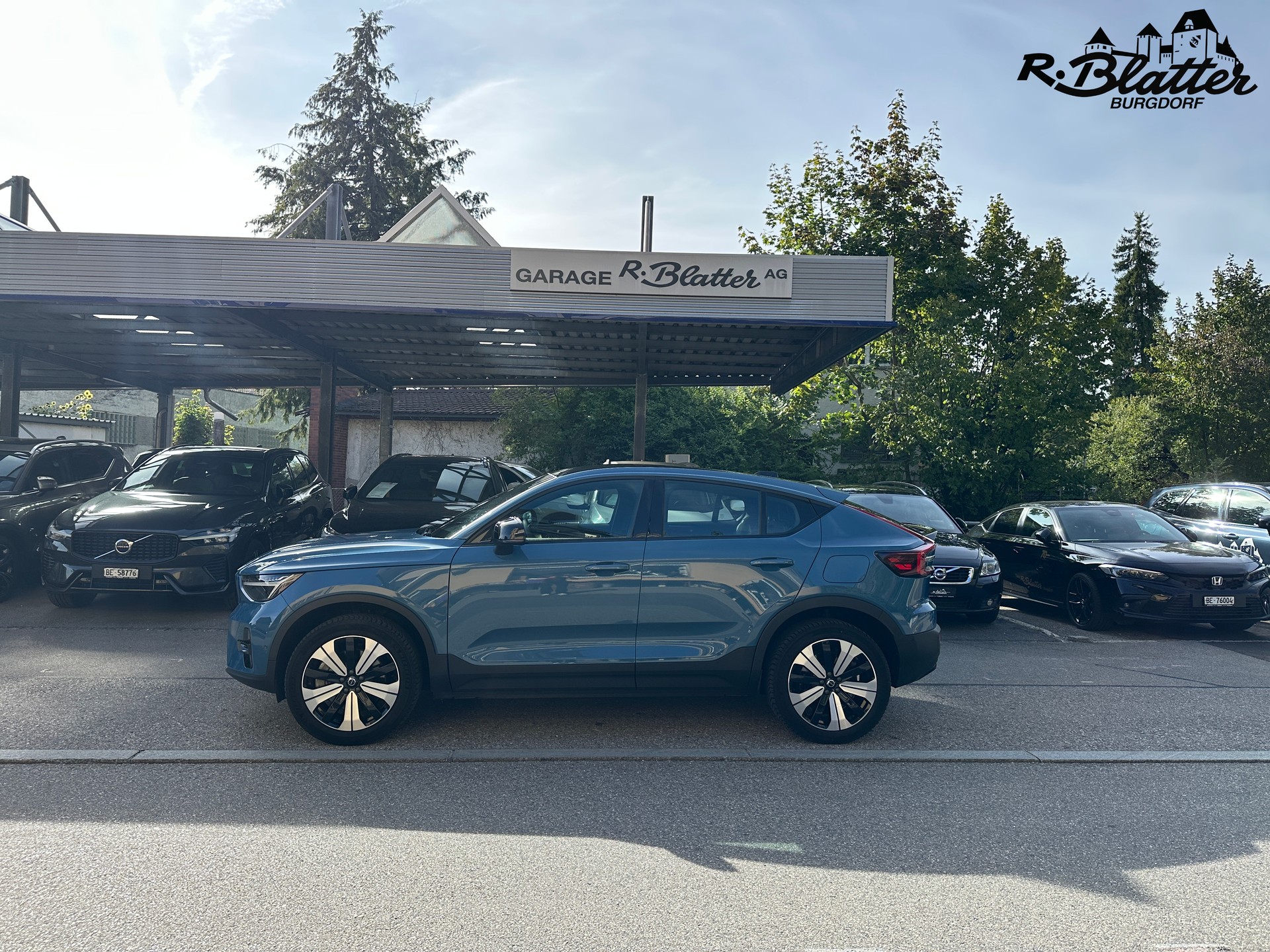 VOLVO XC40 Recharge P8 Twin AWD Pure Electric Ultimate-image-2