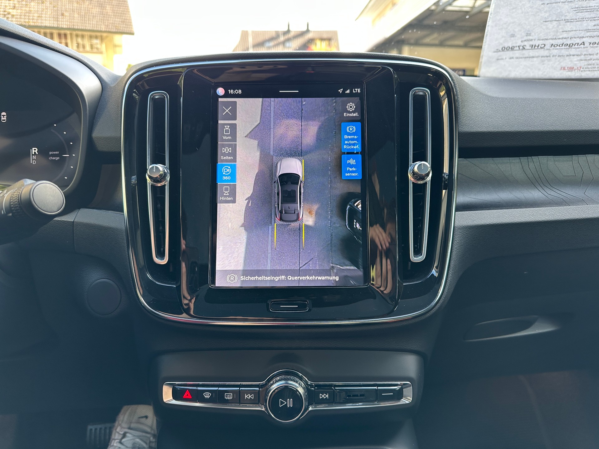 VOLVO XC40 Recharge P8 Twin AWD Pure Electric Ultimate-image-9