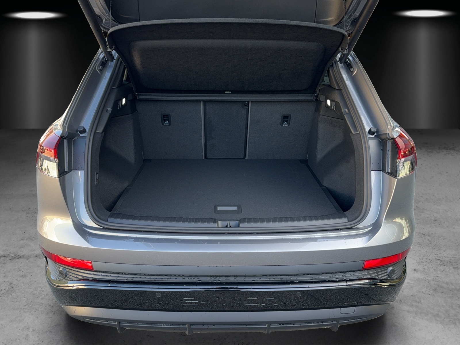 AUDI Q4 e-tron 50 quattro-image-6