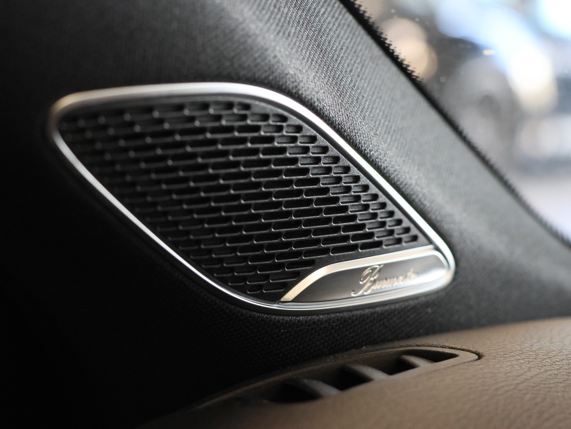 MERCEDES-BENZ CLA 35 AMG 4Matic 7G-DCT *MOUNTAIN-GRAU LACKIERUNG*-image-29
