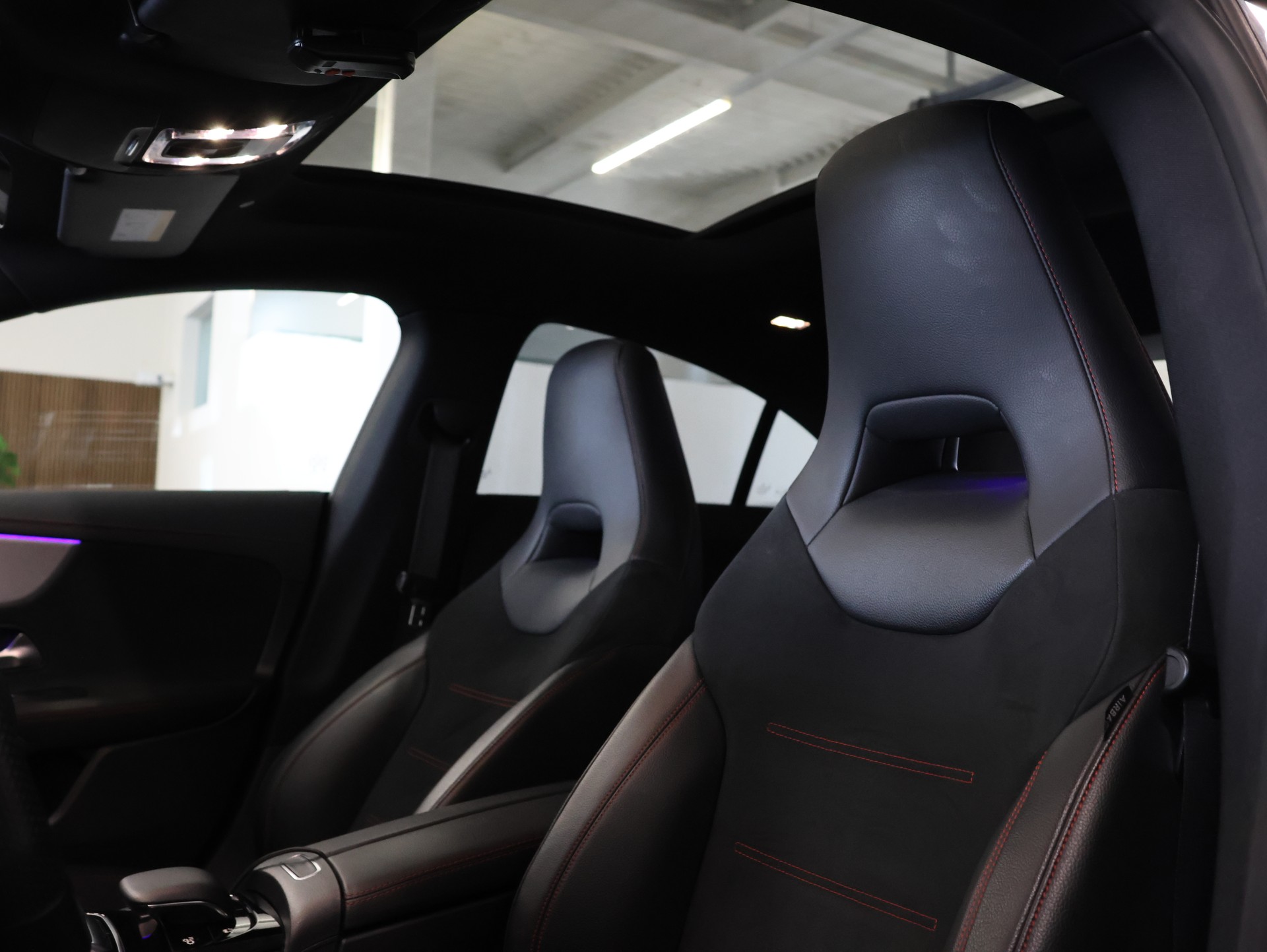 MERCEDES-BENZ CLA 35 AMG 4Matic 7G-DCT *MOUNTAIN-GRAU LACKIERUNG*-image-14