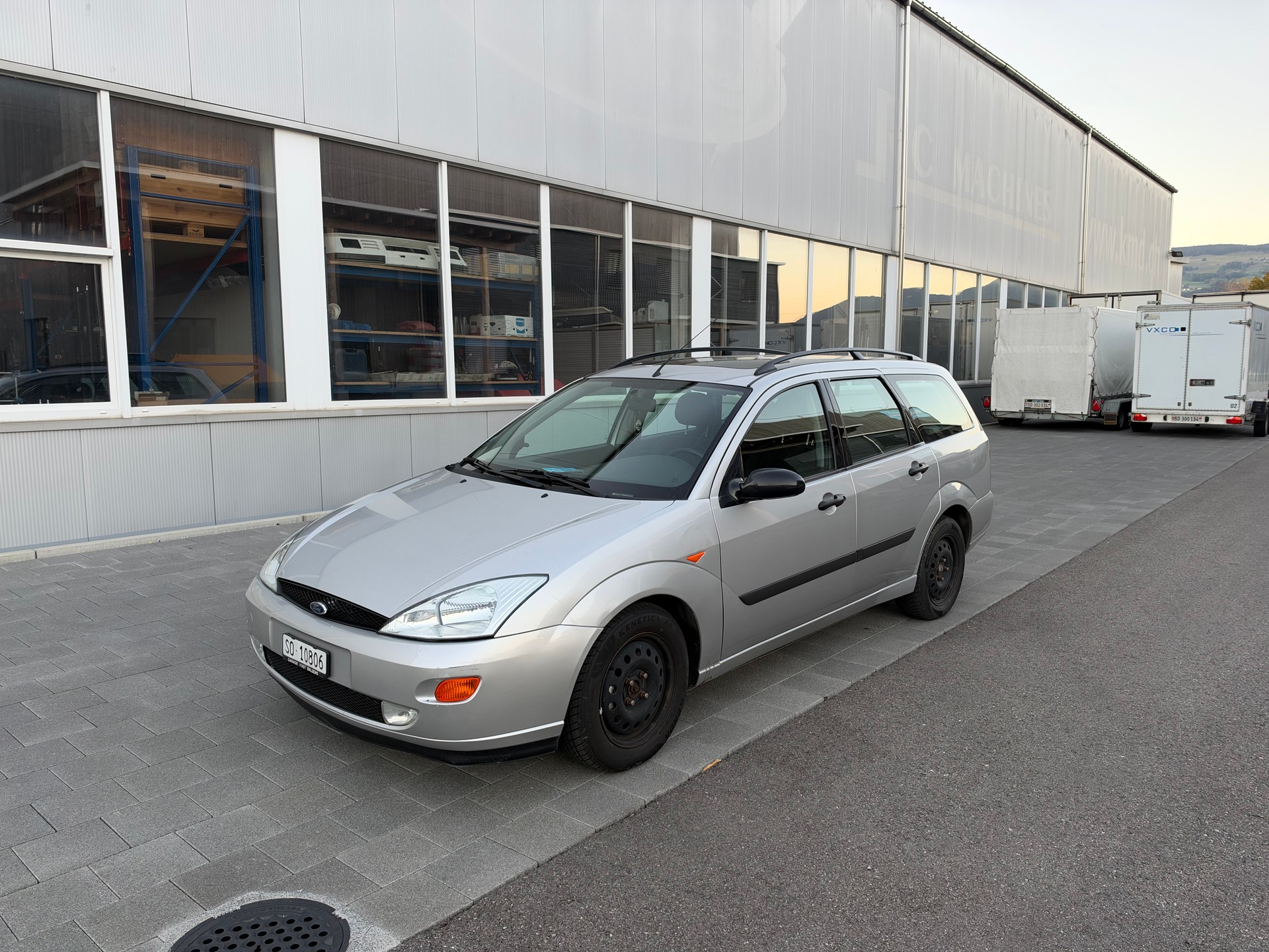 FORD Focus 2.0i 16V Trend-image-1