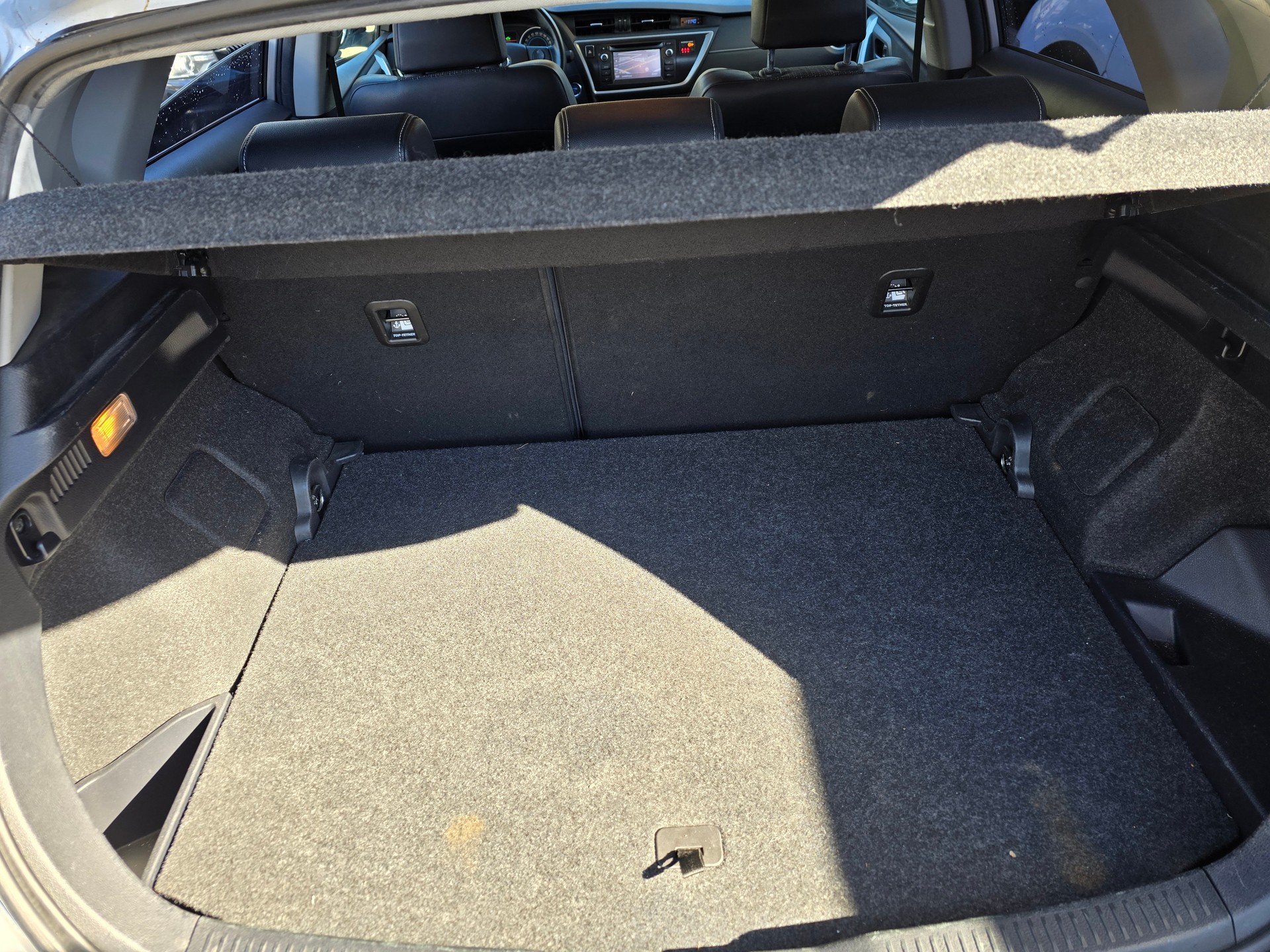 TOYOTA Auris 1.8 16V HSD Linea Sol-image-21