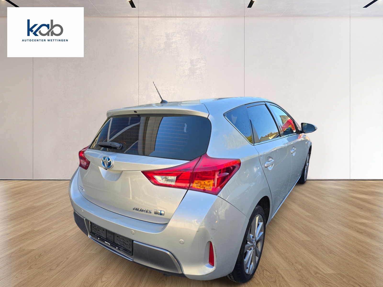 TOYOTA Auris 1.8 16V HSD Linea Sol-image-3