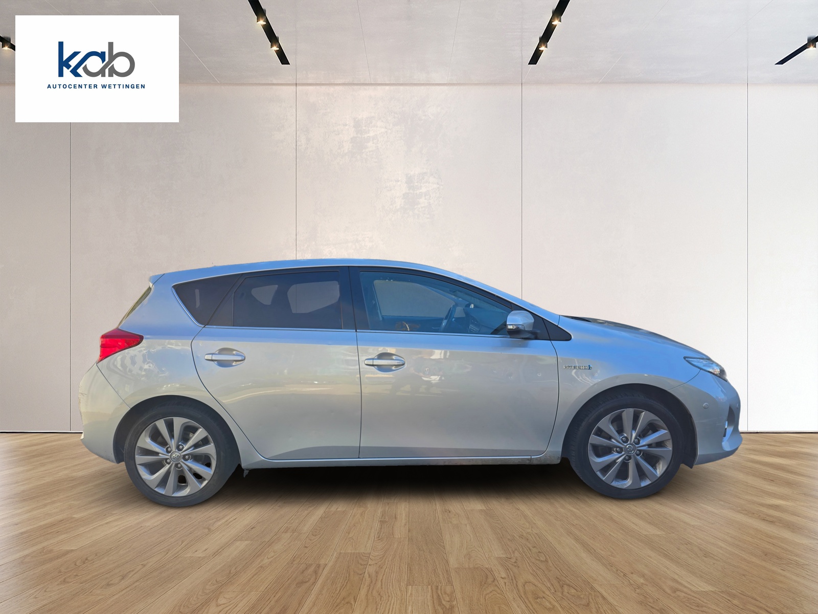 TOYOTA Auris 1.8 16V HSD Linea Sol-image-7