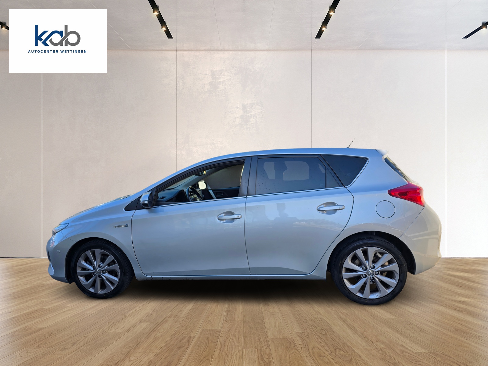 TOYOTA Auris 1.8 16V HSD Linea Sol-image-6