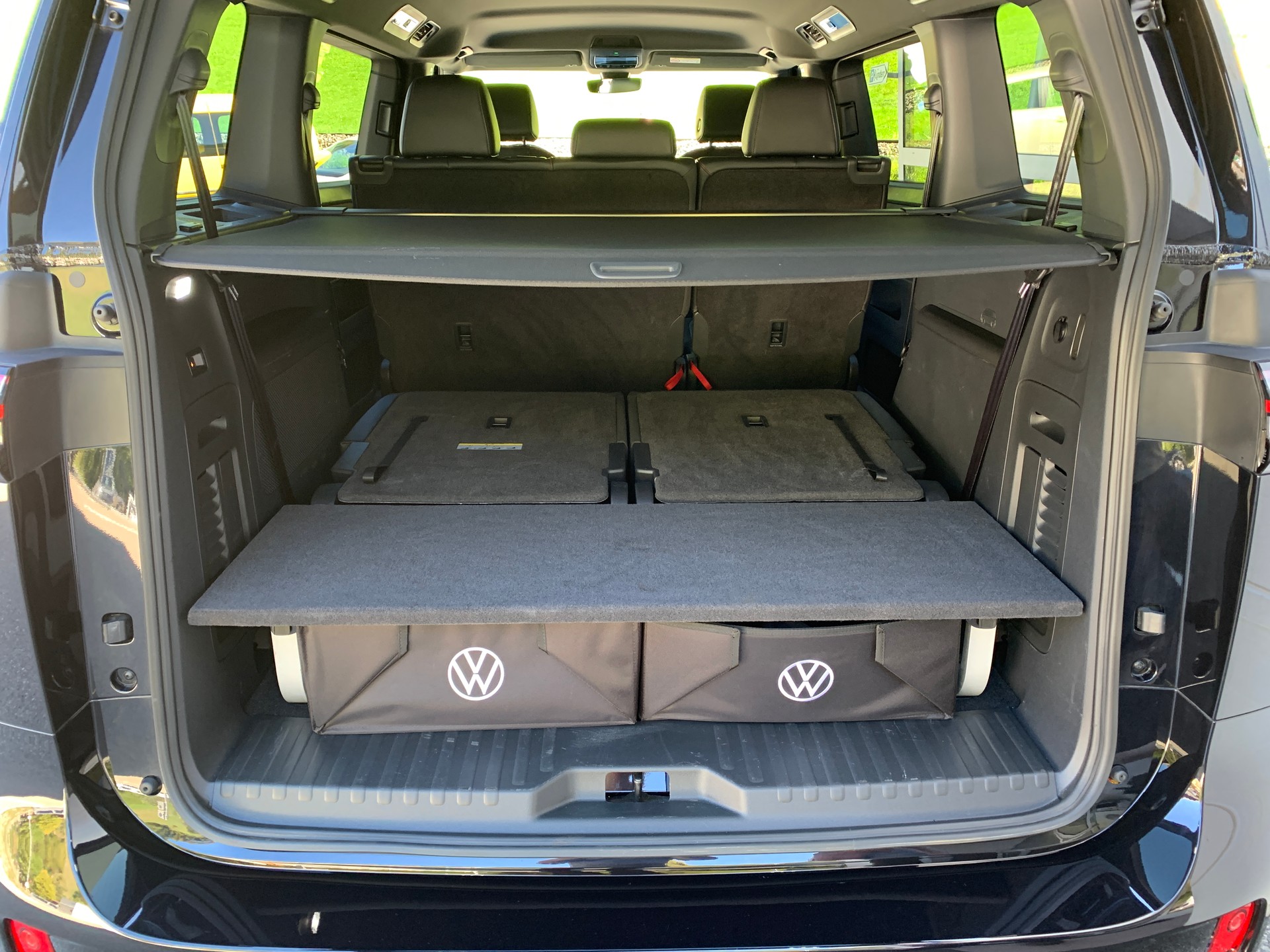 VW ID.Buzz LWB GTX 4 Motion-image-17
