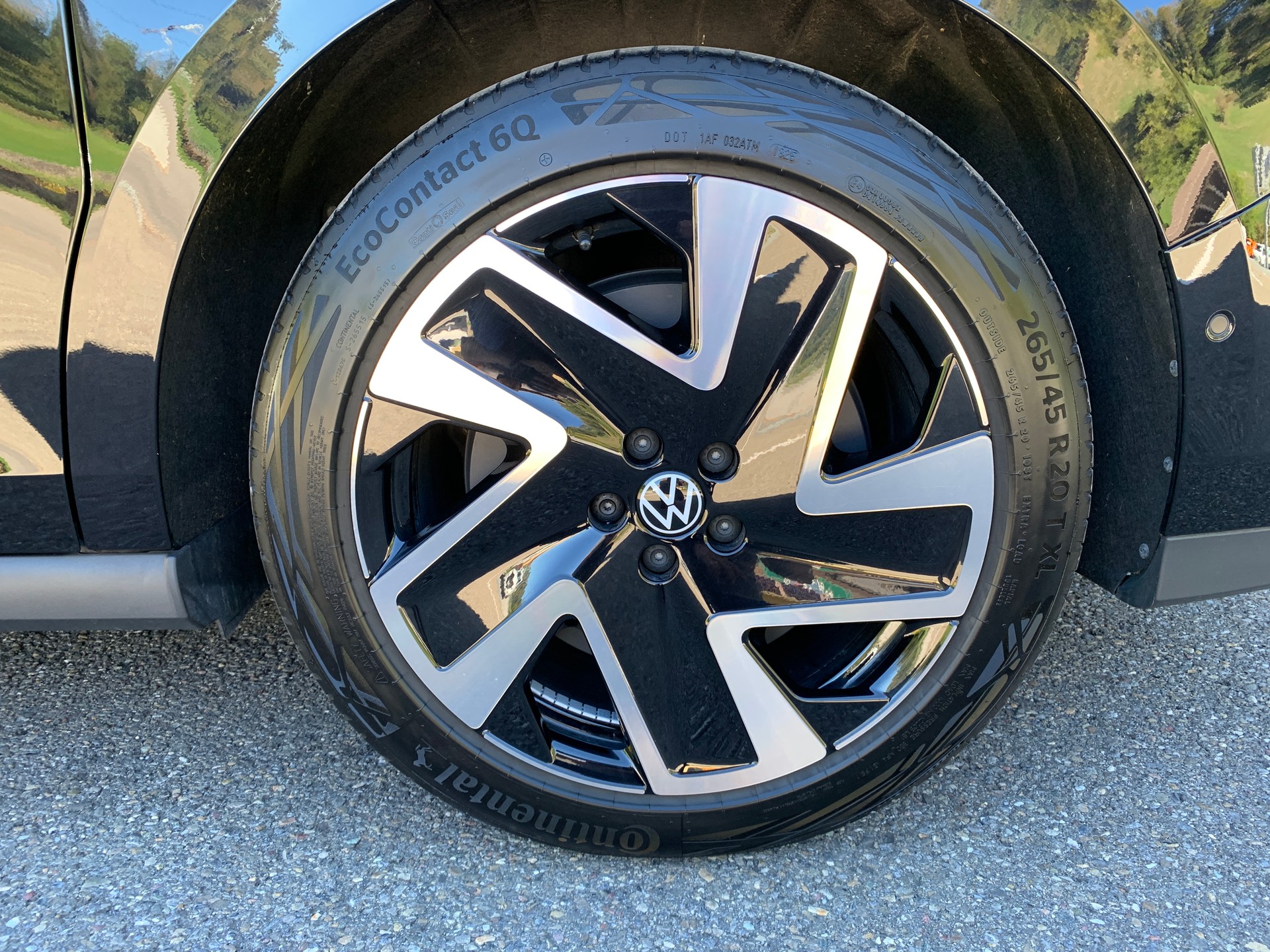 VW ID.Buzz LWB GTX 4 Motion-image-7