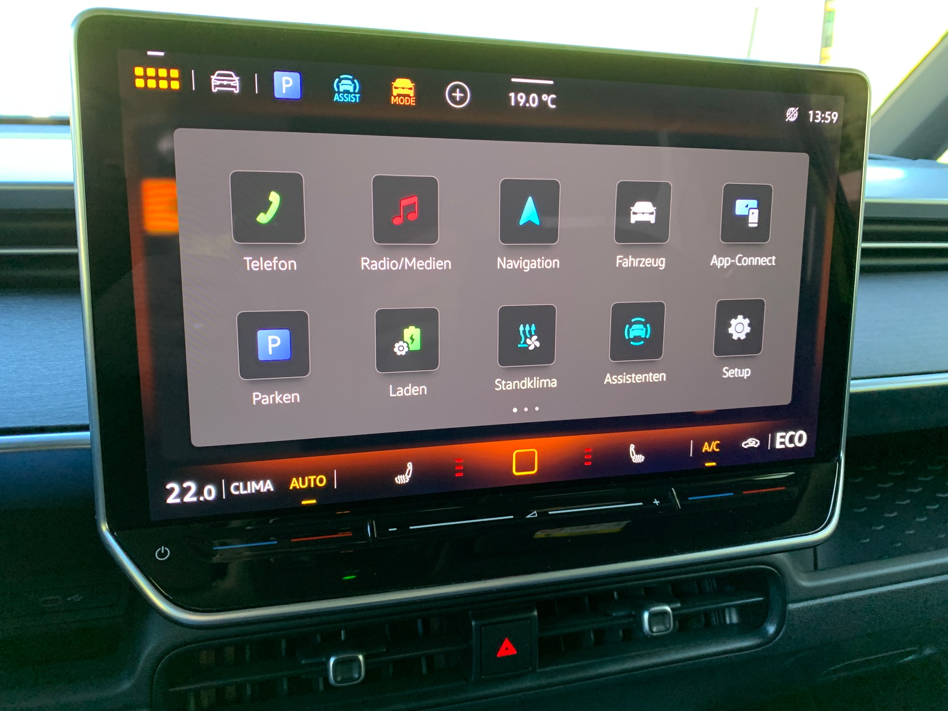 VW ID.Buzz LWB GTX 4 Motion-image-13