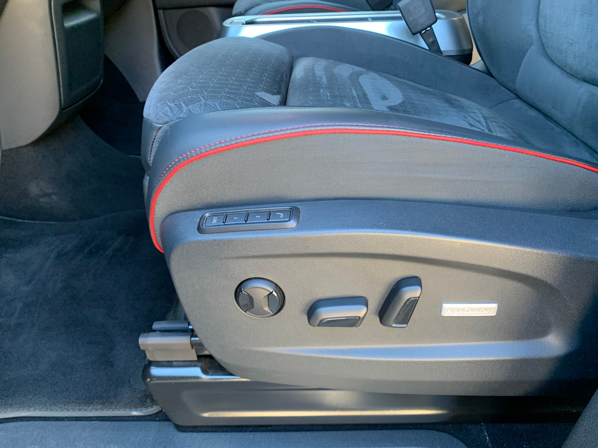 VW ID.Buzz LWB GTX 4 Motion-image-10