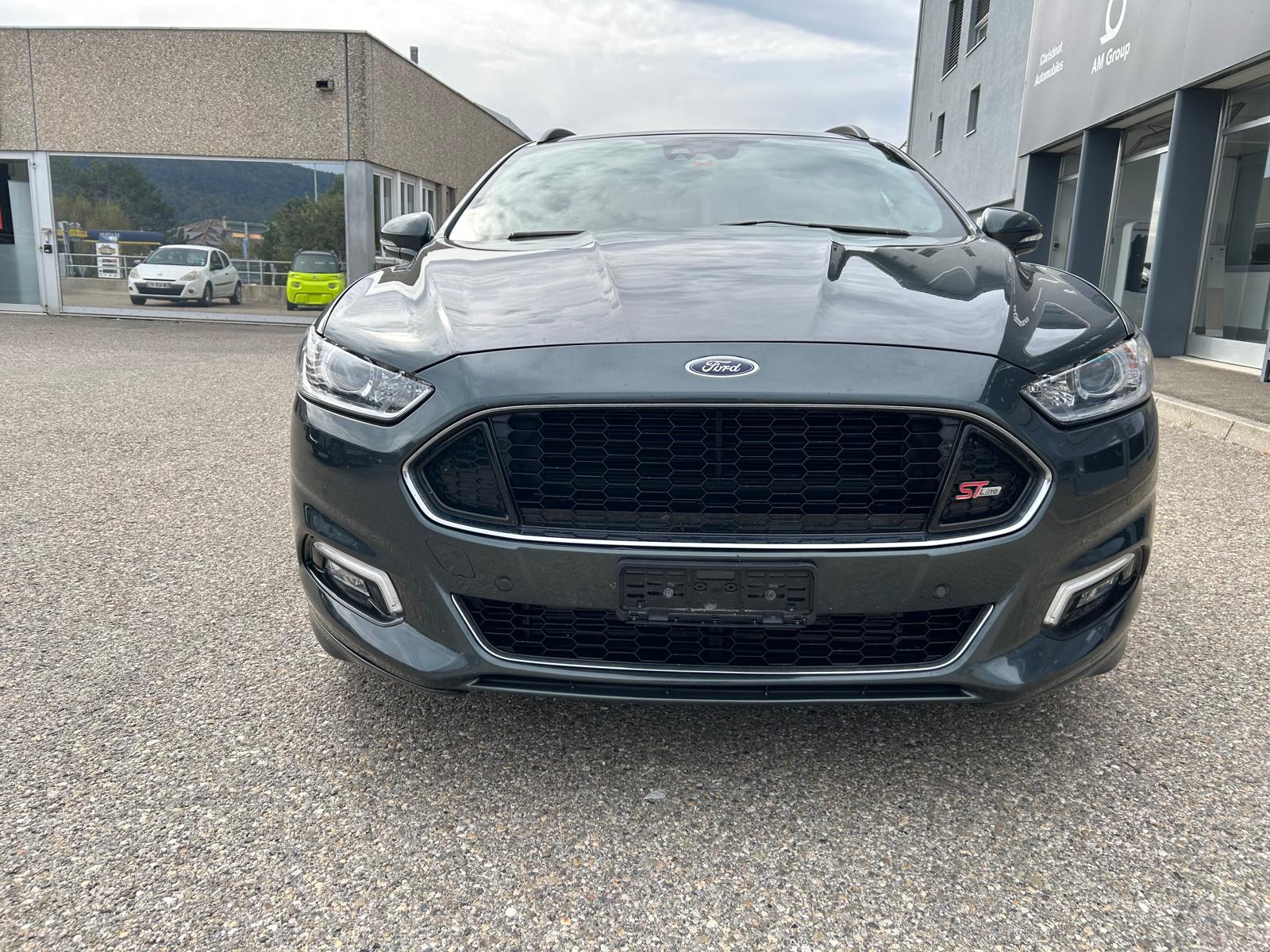 FORD Mondeo 2.0 TDCi Vignale PowerShift-image-7