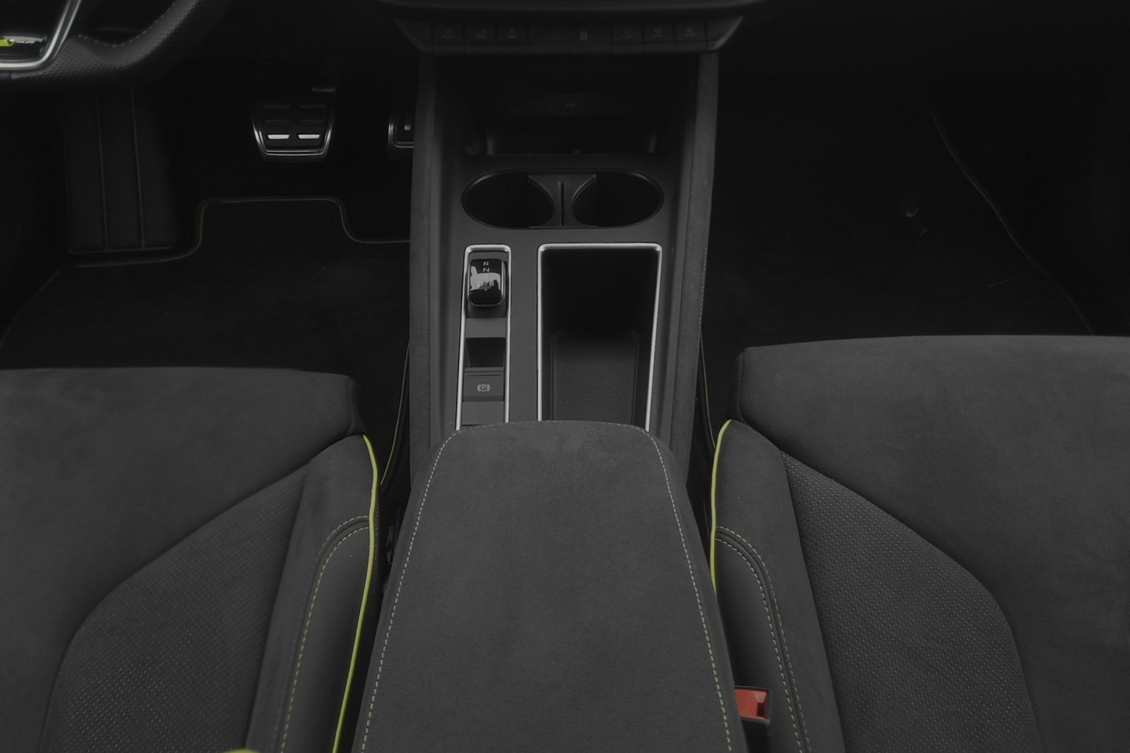 SKODA Elroq RS 4x4-image-8