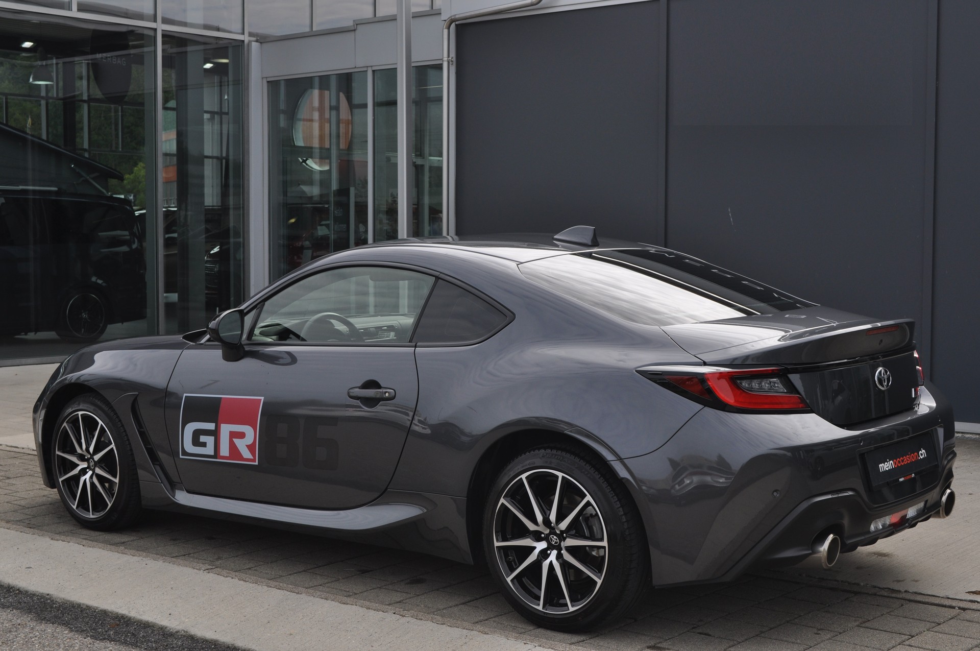 TOYOTA GR 86 2.4 Sport A-image-3