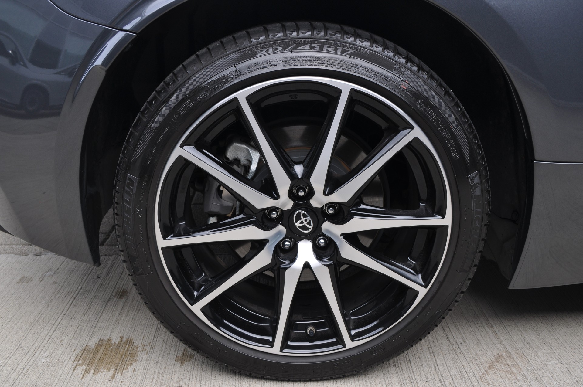 TOYOTA GR 86 2.4 Sport A-image-16