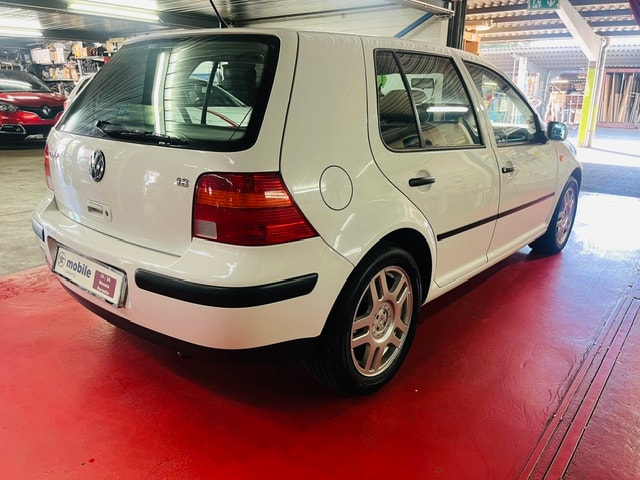 VW Golf 1.8 Comfortline-image-1