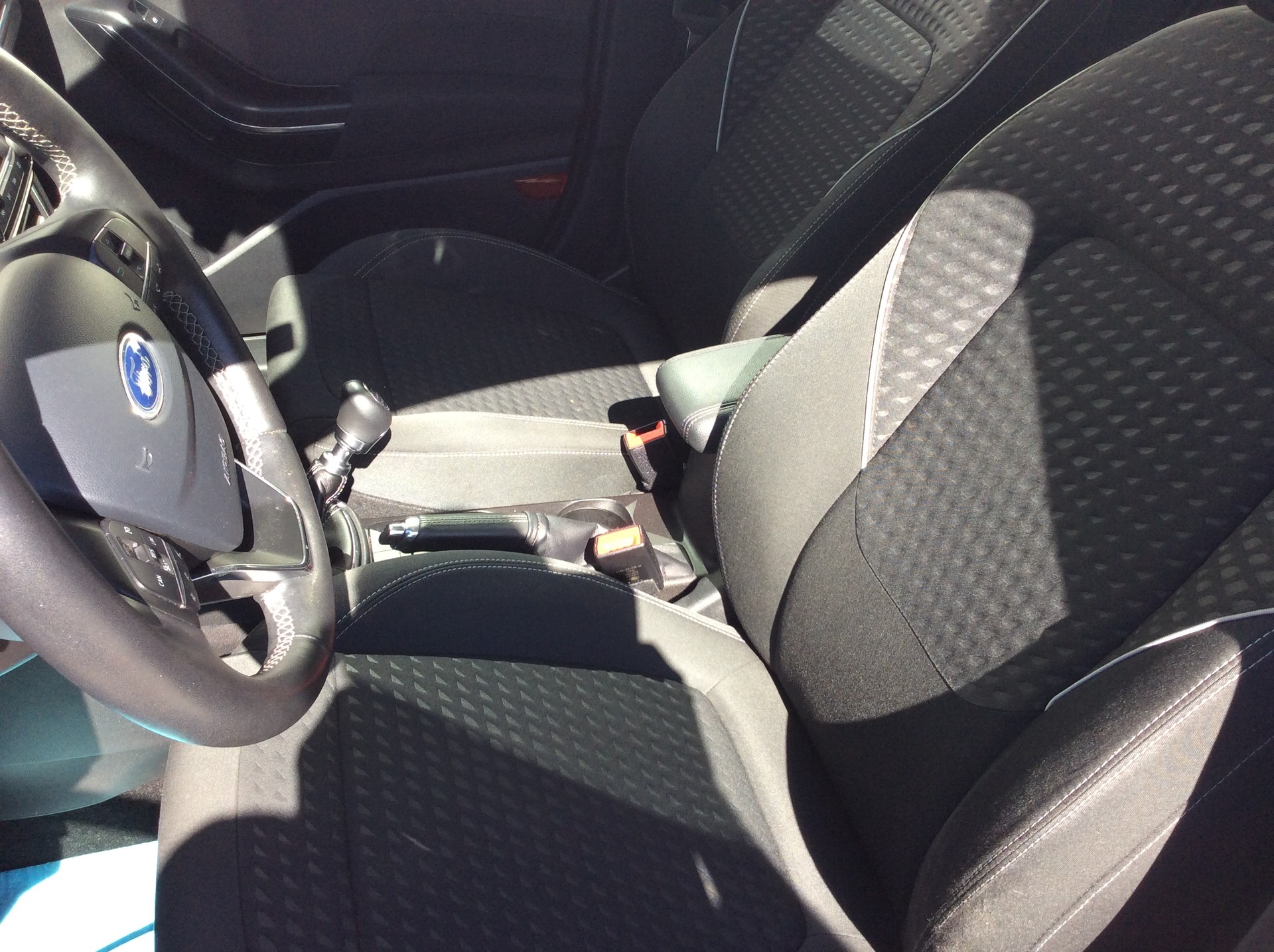FORD Fiesta 1.0 SCTi Titanium-image-3