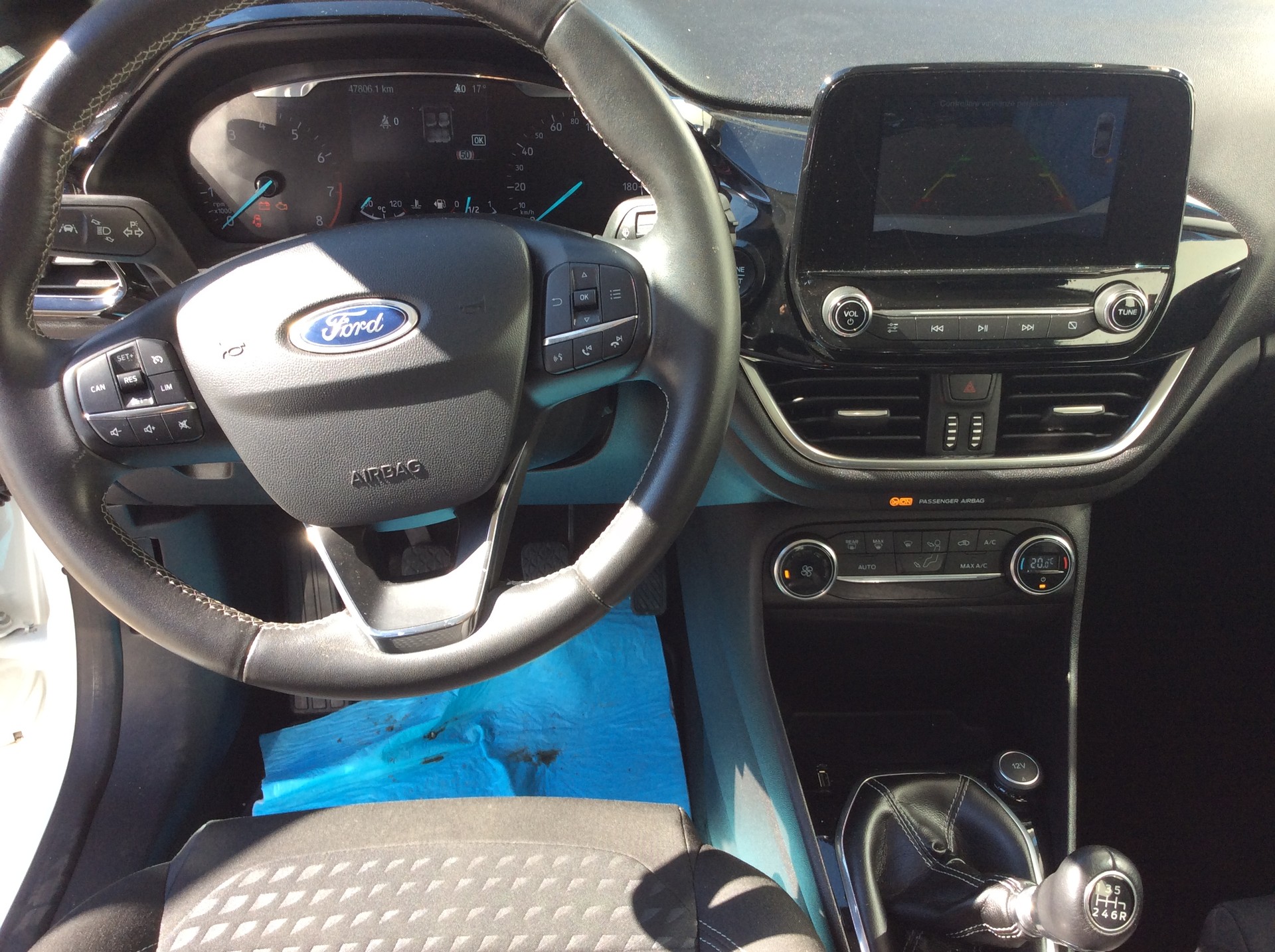 FORD Fiesta 1.0 SCTi Titanium-image-4
