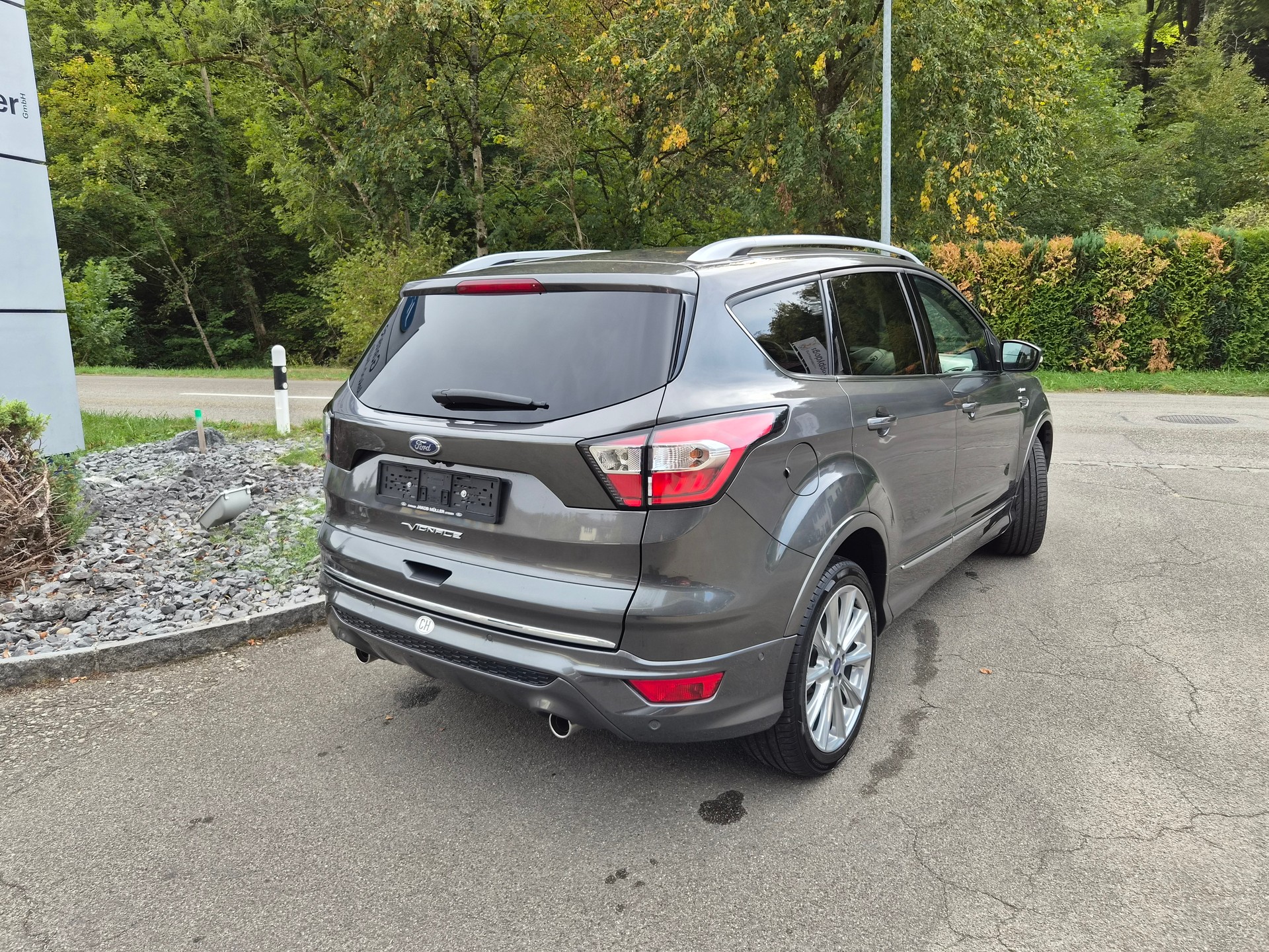 FORD Kuga 2.0 TDCi Vignale 4WD PowerShift-image-5