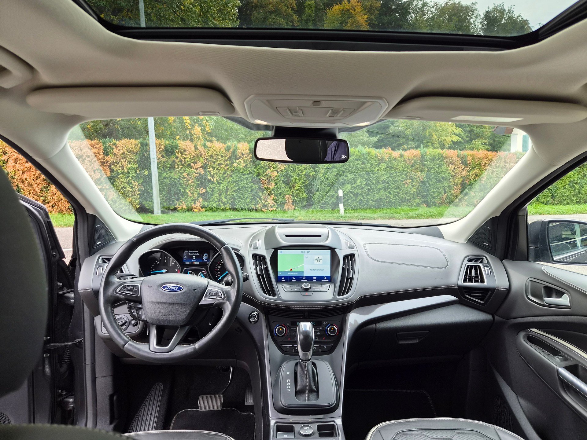 FORD Kuga 2.0 TDCi Vignale 4WD PowerShift-image-7