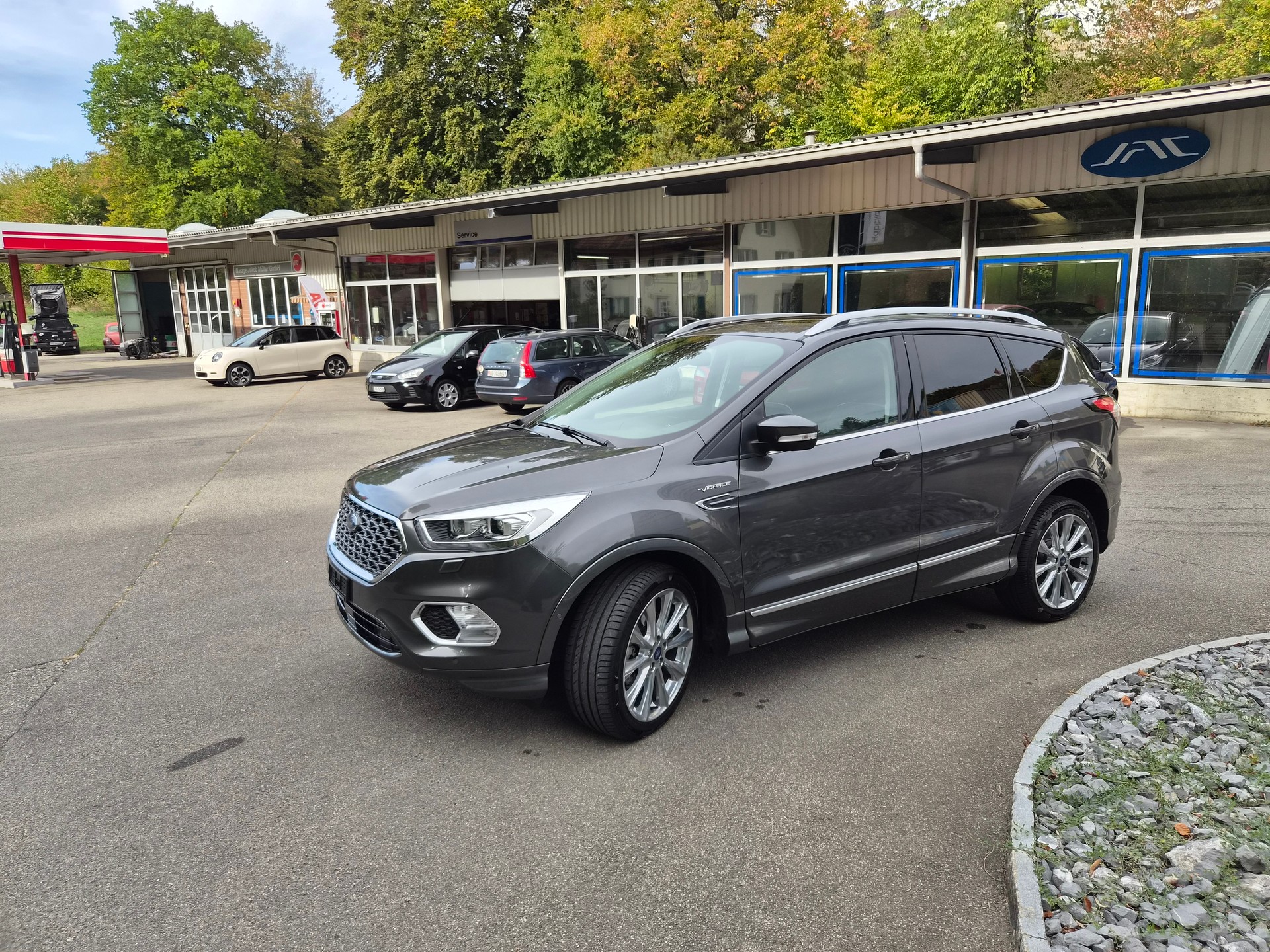 FORD Kuga 2.0 TDCi Vignale 4WD PowerShift-image-2